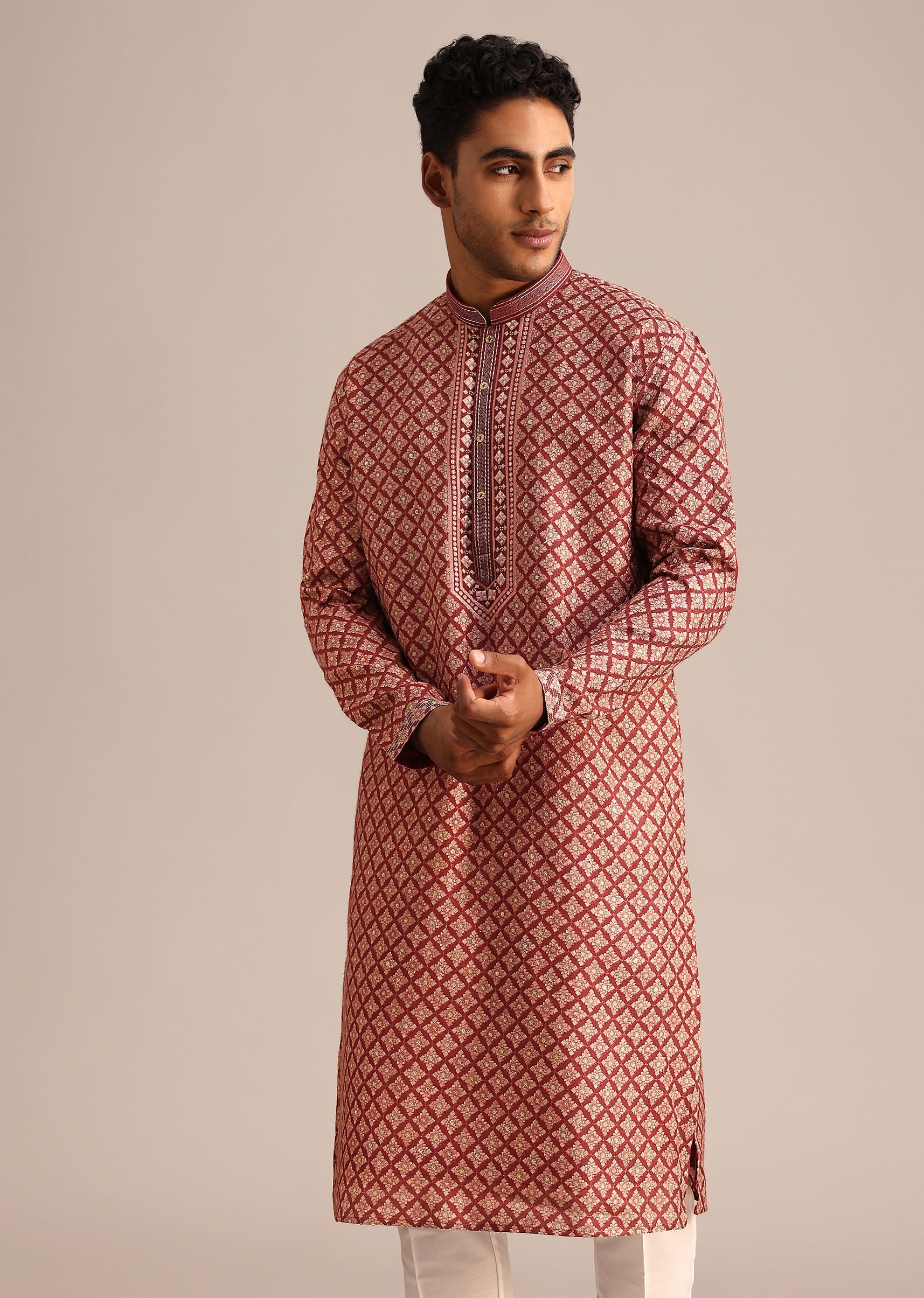 red_georgette_kurta_set_with_printed_detail-sg263127_4_b640e6e2-6ef4-47d5-a543-26618db2727f.jpg