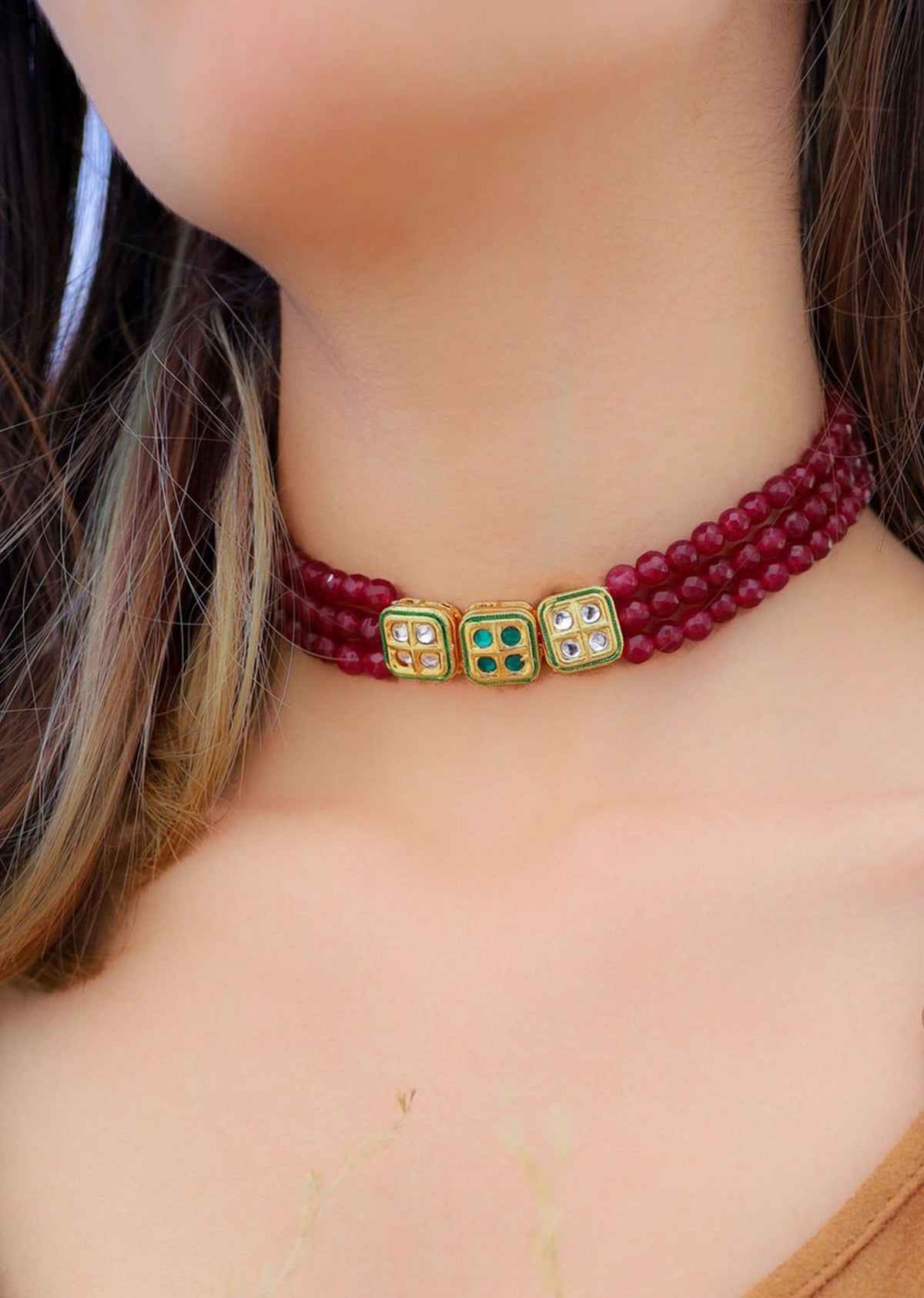 red_pearl_and_kundan-j014phz60022y-sg98364_3_94cee5e7-5f7e-4b84-a1c1-9df6903eb351.jpg