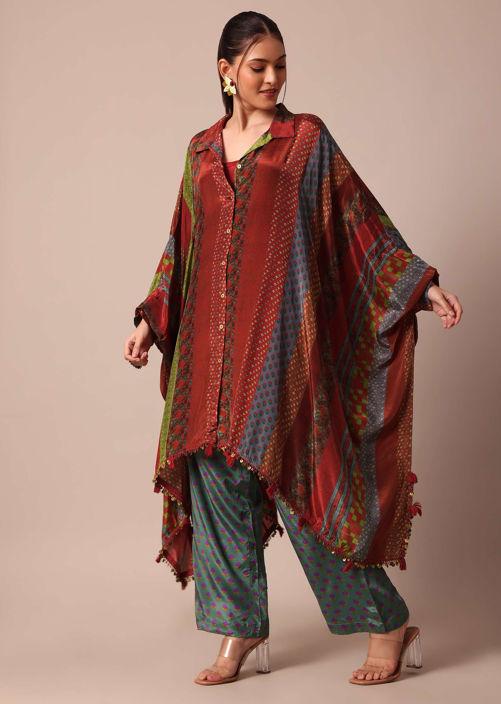 red_printed_kaftaan_set_with_resham_and_metal_coin_detailing-sg210303_8_a04ef5c2-f6a6-4195-b0a8-df7faa4fe13b.jpg