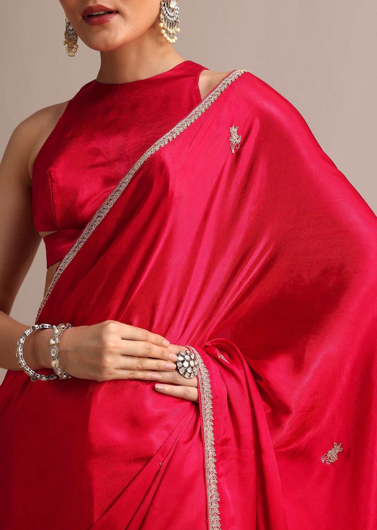 red_satin_saree_with_stone_embroidered_border_and-sg211223_9_1fa718da-ee6e-4b44-8855-0be688c12e05.jpg