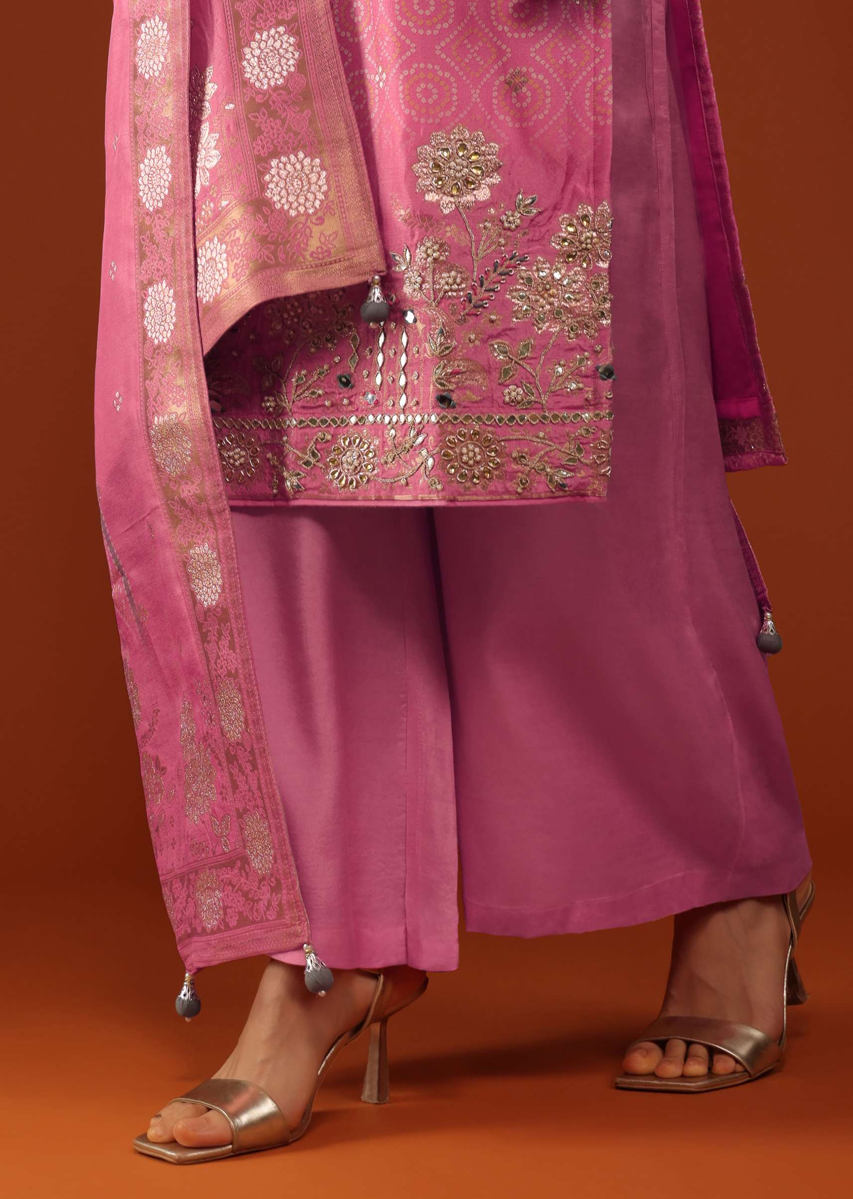 rouge_pink_bandhani-sg168736_4_88229075-19ba-4fed-8985-3a1299a7e340.jpg
