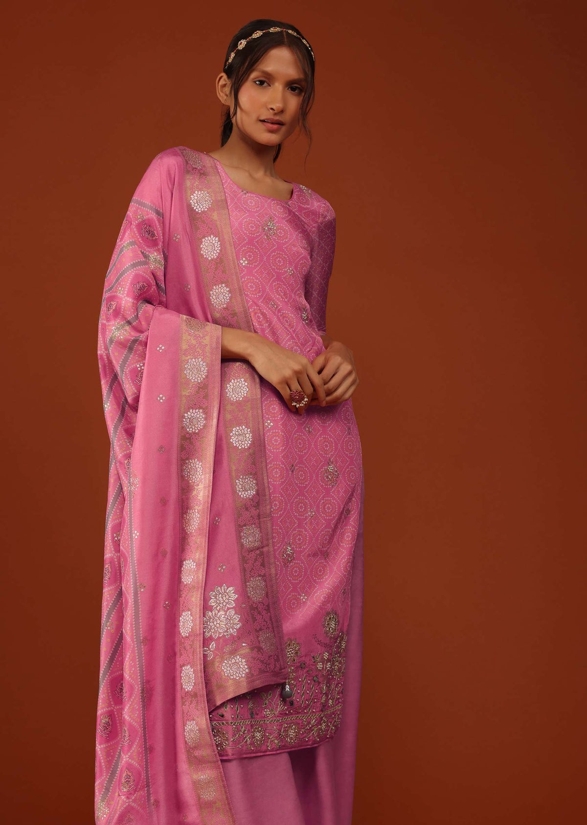 rouge_pink_bandhani-sg168736_5_61761a6c-f504-479c-abe0-702226601cc6.jpg