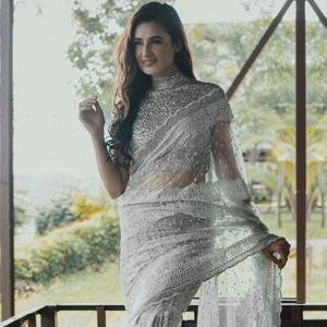 saree-guide-sequins_1.jpg