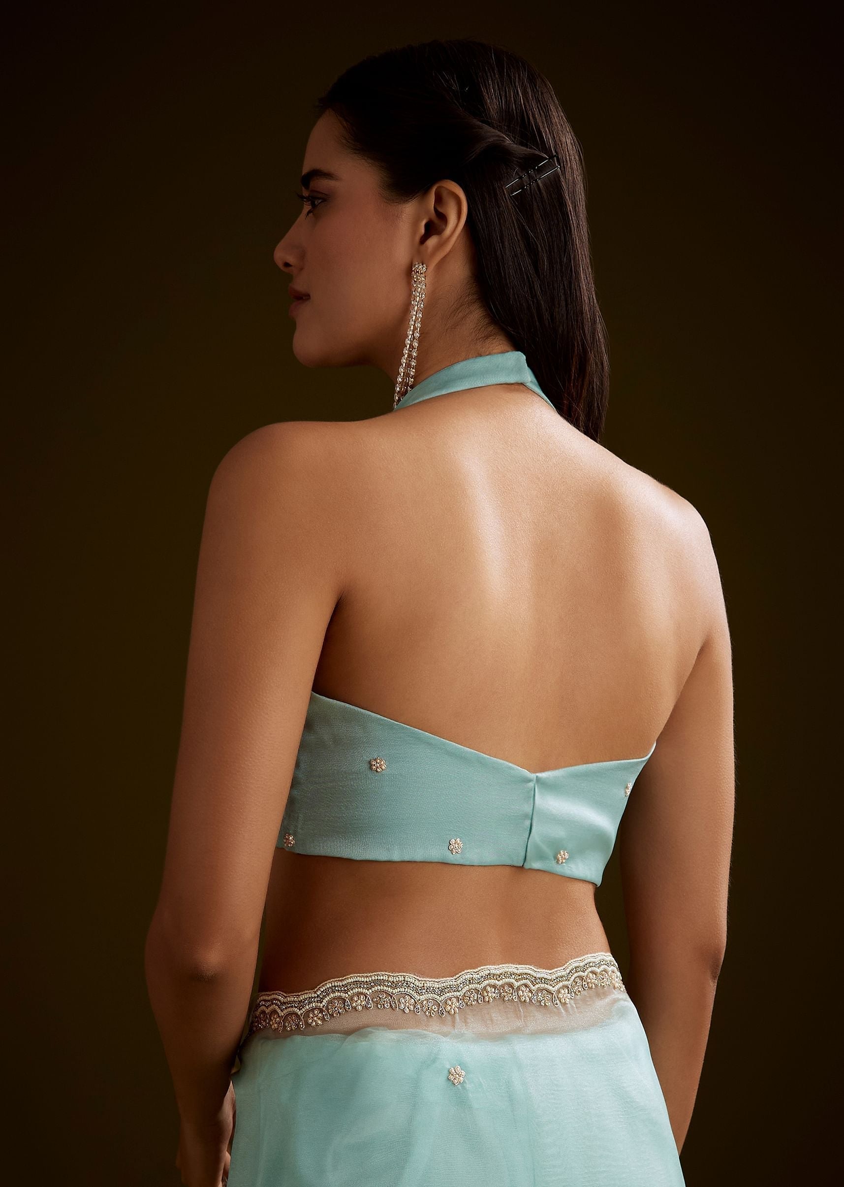 sea-blue-crush-tissue-saree-with-stone-and-moti-embroidery-and-scallop-border-sg285406-8_a16a6f63-d797-4cf3-ac58-73044e2d363f.jpg