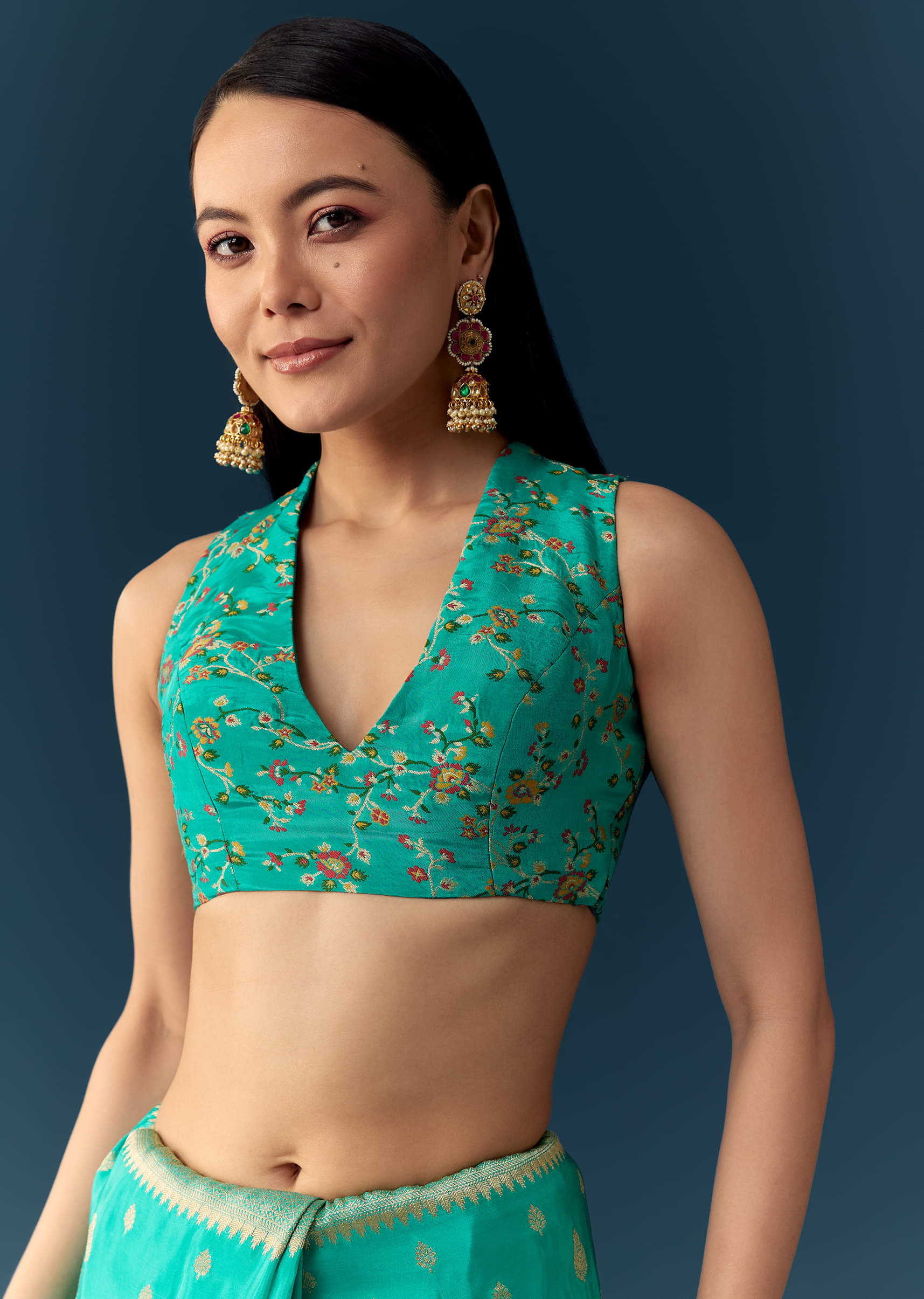 sea-blue-dola-silk-saree-with-woven-border-and-unstitched-blouse-sg350716-7.jpg