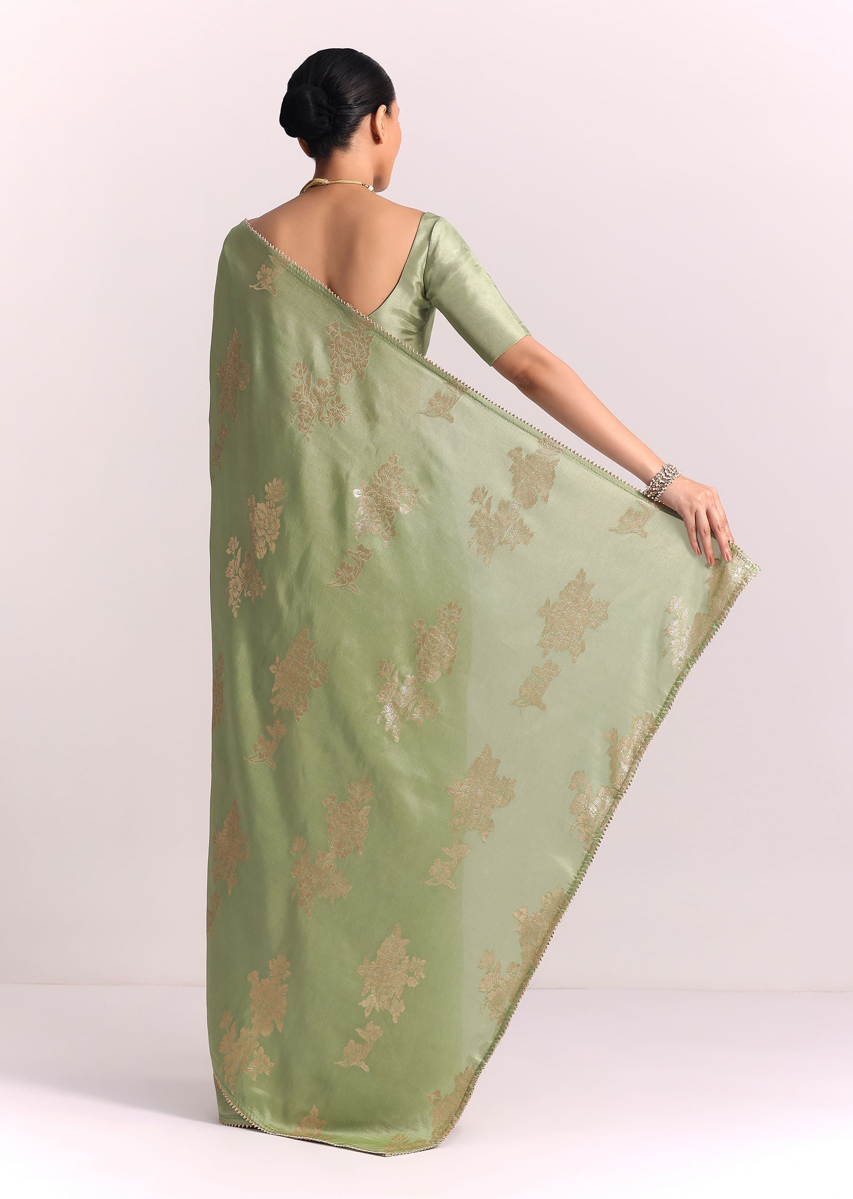 sg257768-green_dola_silk_embroidered_saree_with_gotta_patti_and_lurex_5_2c99118b-1343-4a1f-b43c-de11ba1afe2d.jpg