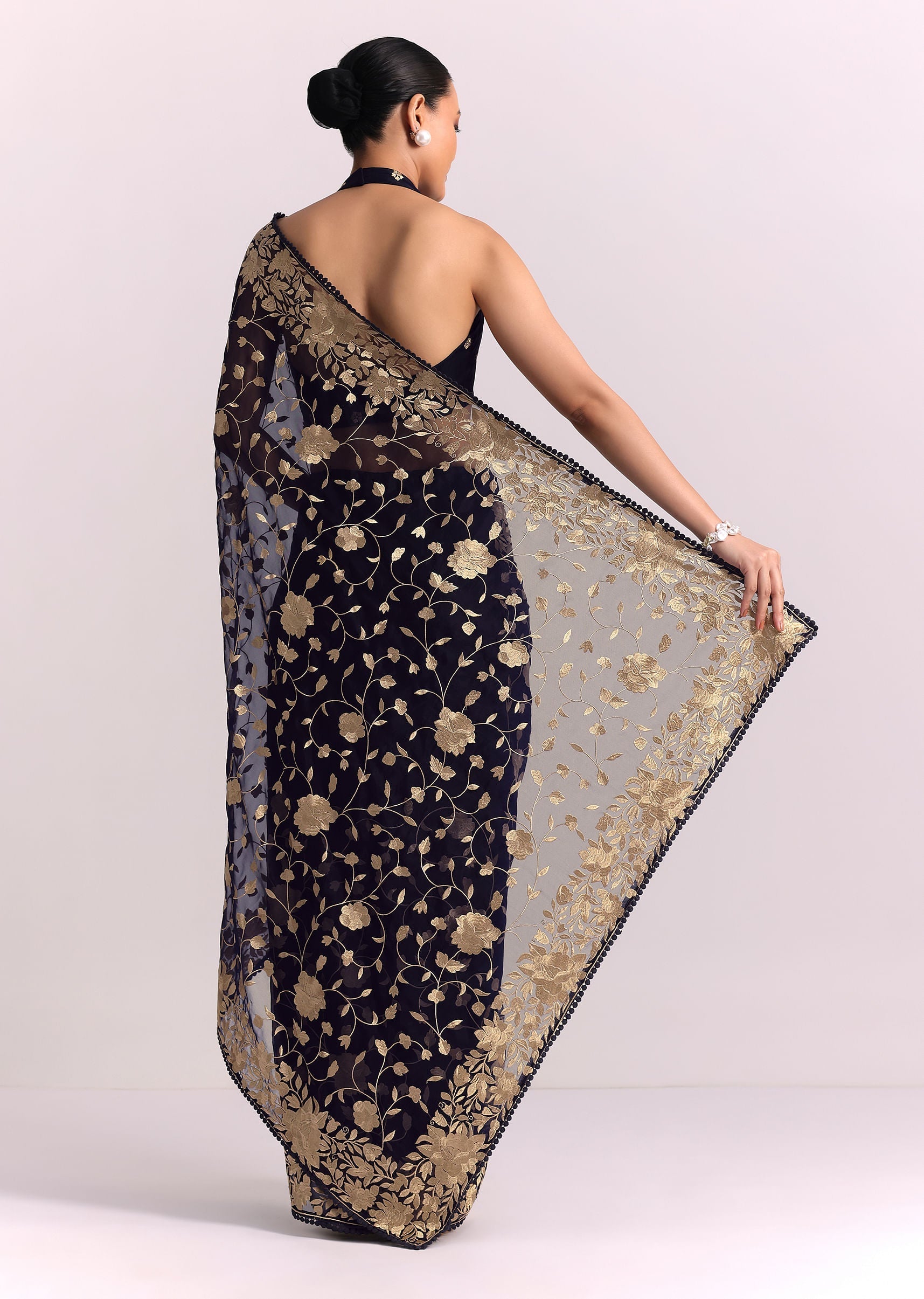 sg261617-blue_organza_parsi_gara_embroidered_saree_5.jpg