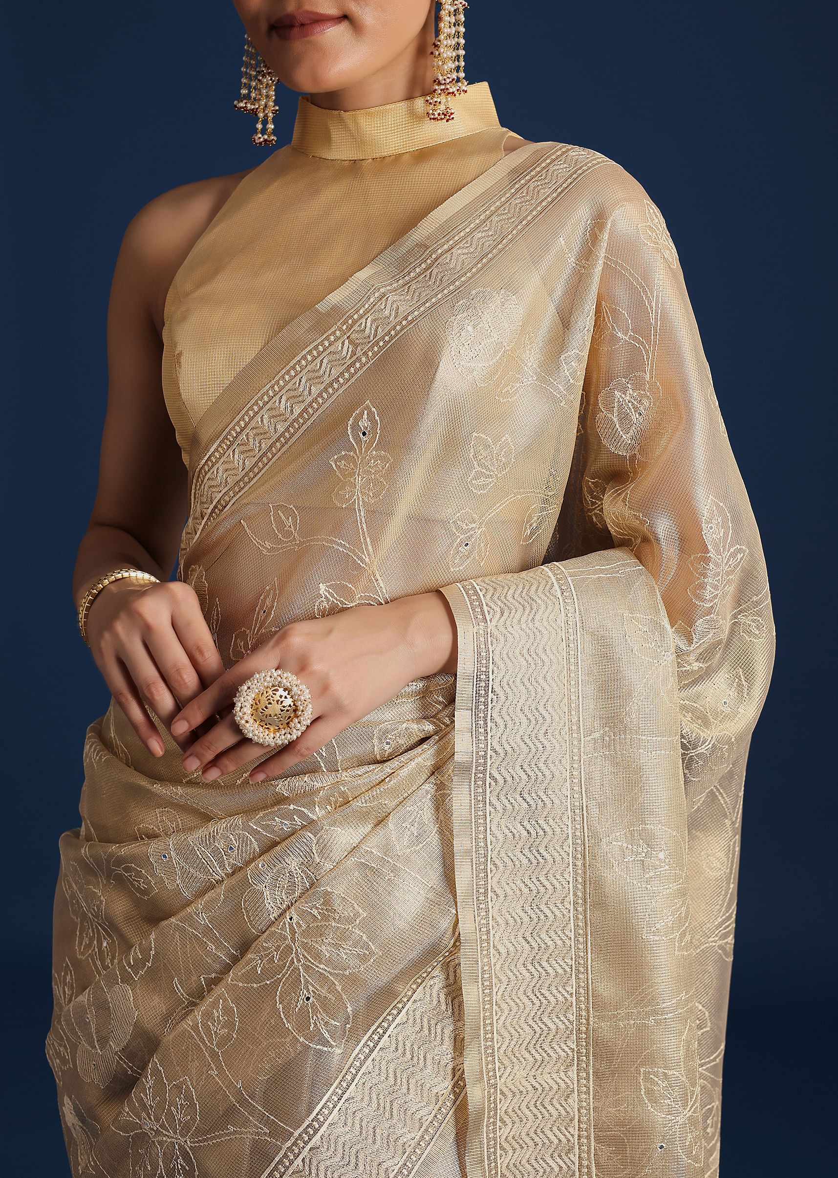 sg262445-gold_tissue_silk_woven_saree_with_floral_resham_thread_work_6_1275c358-646d-4ef6-84f5-27d448de2bdb.jpg