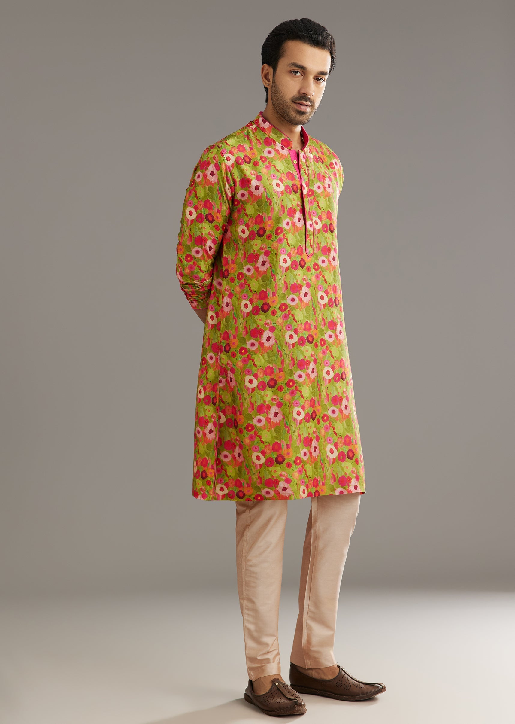 sg302429-3.jpg
