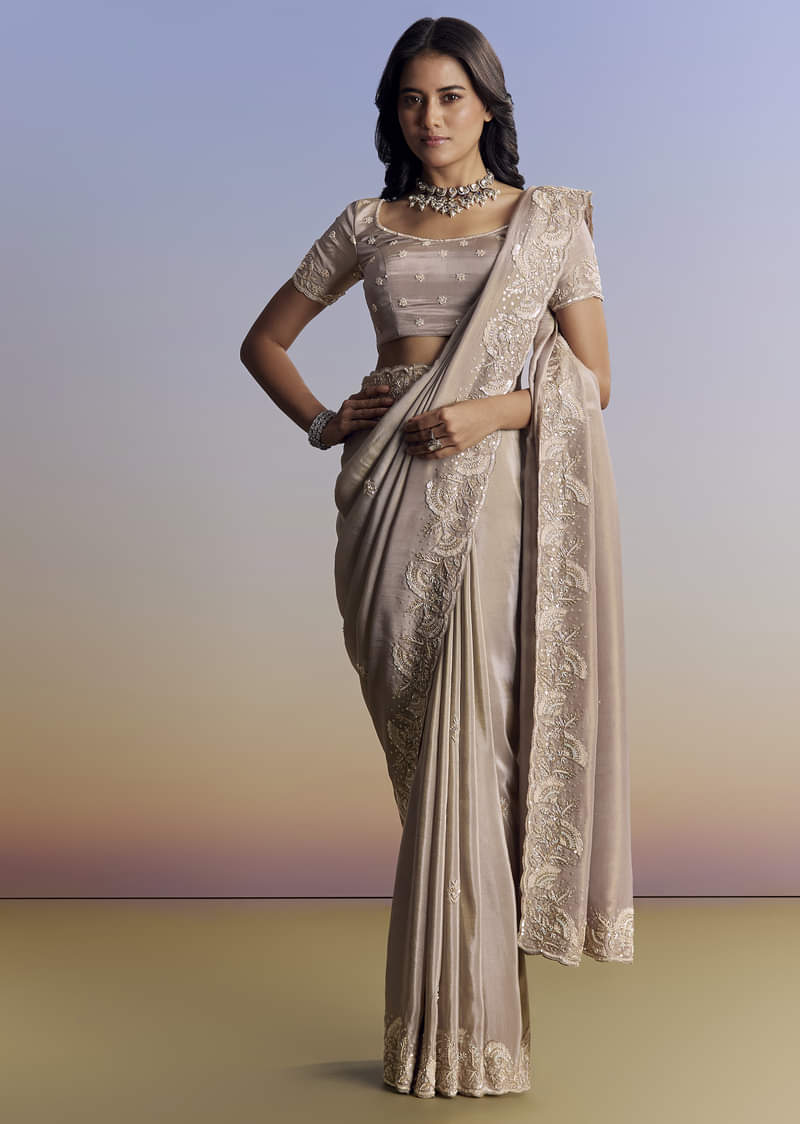 silver-tissue-saree-with-embroidered-scallop-border-and-sequin-moti-work-sg319865-5_183e1917-0fb4-4a05-bd90-efab1e4e9fed.jpg
