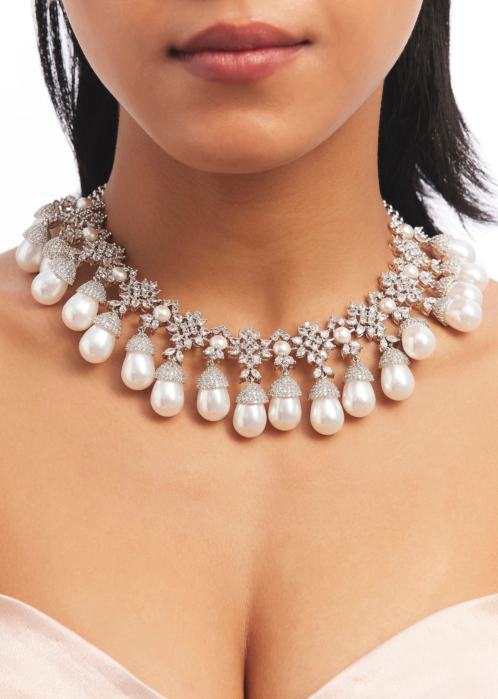 silver_and_pearl_embellished_floral_necklace_set-sg293158_3_84fbcc28-e442-420c-a24b-40349de939a1.jpg
