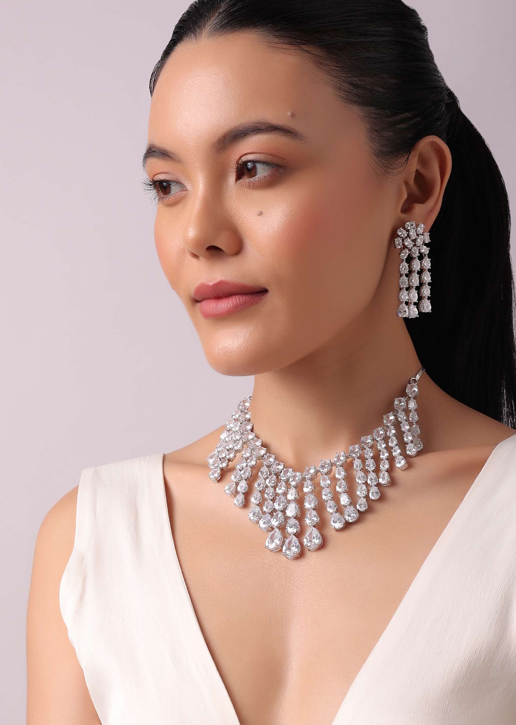 silver_finish_dangling_chok-sg157803_1_db10d36f-78f1-4b75-a75e-526b874ea371.jpg