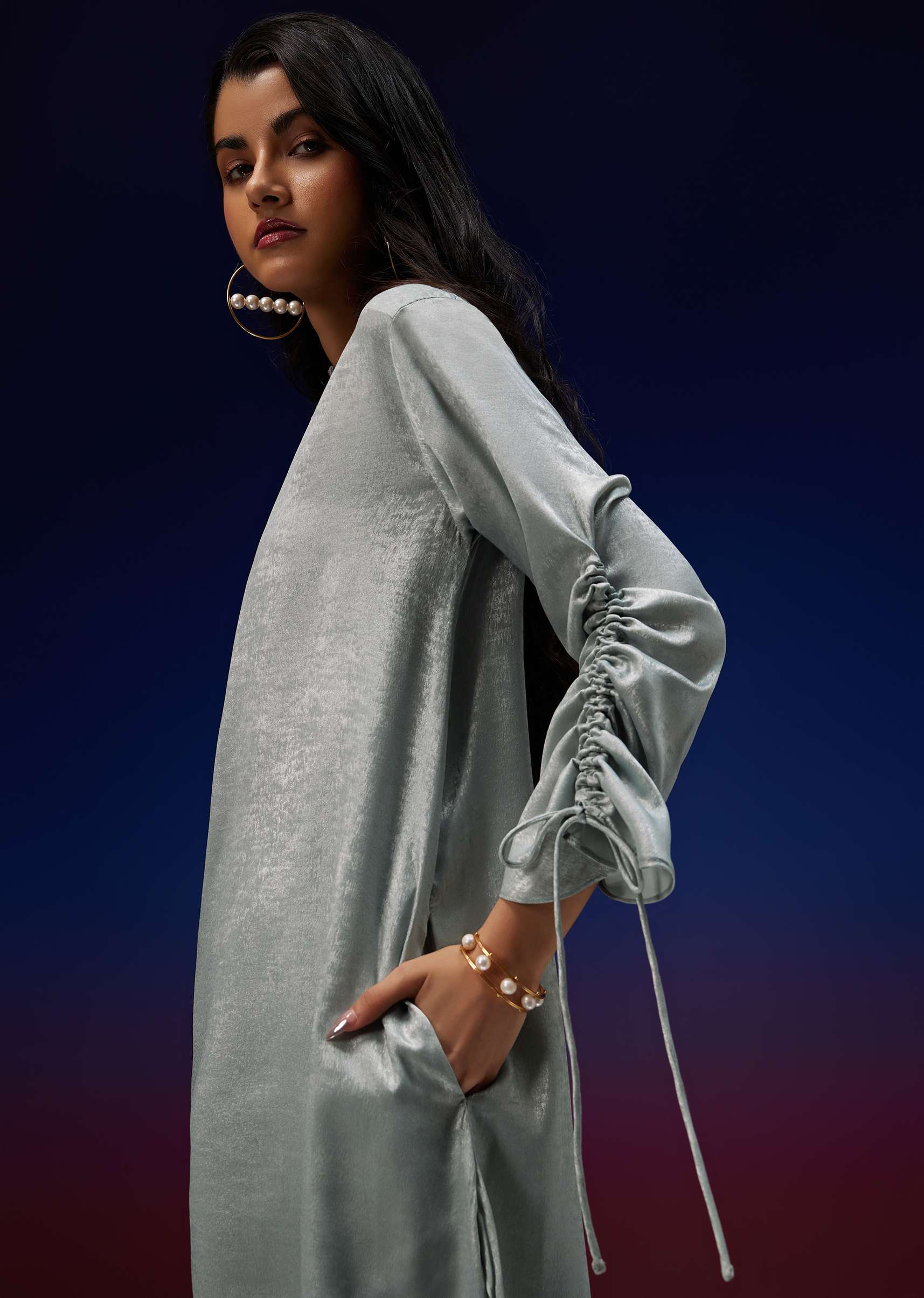 silver_kurta_pant_set_in_foil_with_salli-sg148838_6_84fb033d-94f5-47f5-925b-e38aab2f389c.jpg
