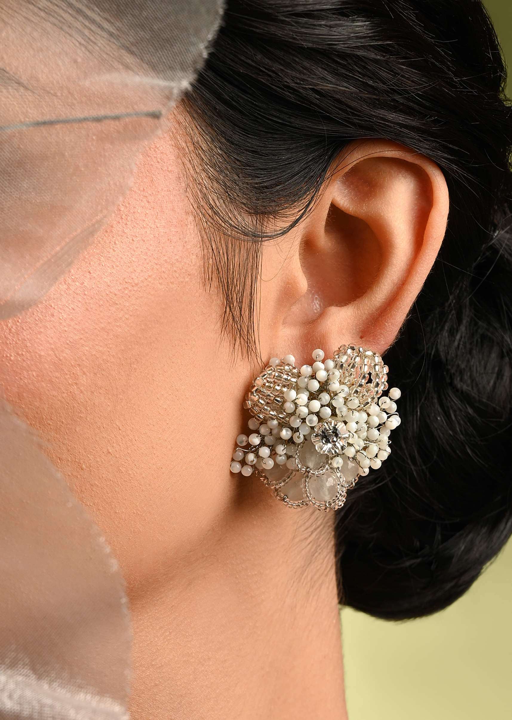 silver_plated_white_floral_stone-sg370957-5_5.jpg