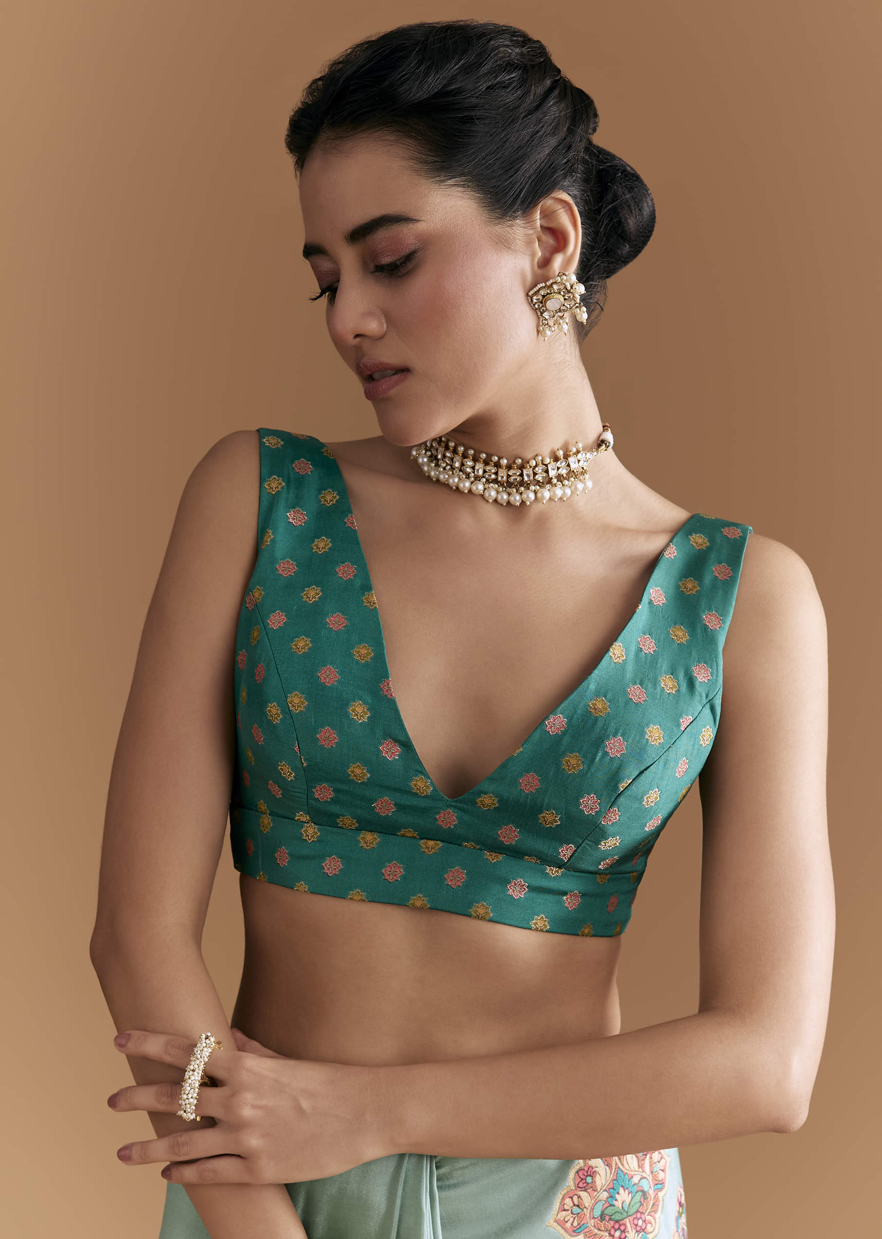 sky-blue-dola-silk-saree-with-madhubani-weave-and-embroidery-sg349809-7.jpg
