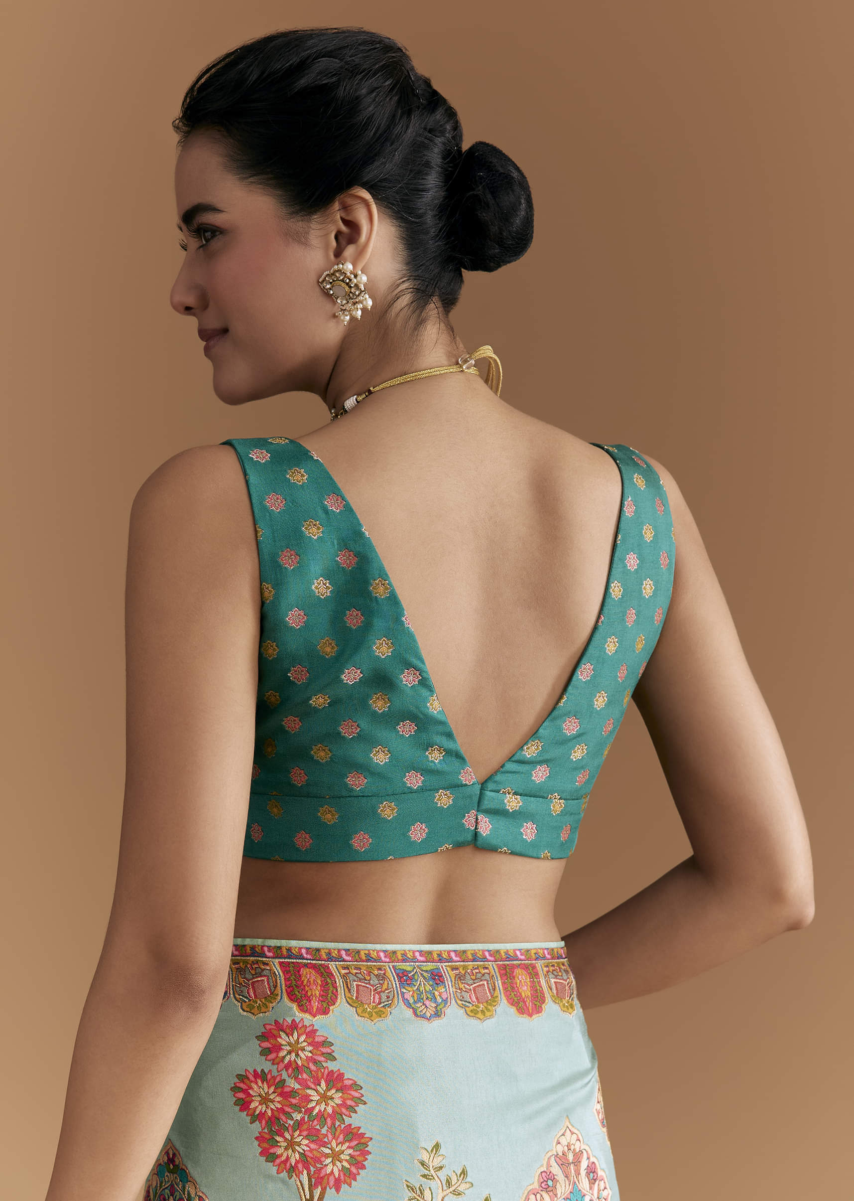 sky-blue-dola-silk-saree-with-madhubani-weave-and-embroidery-sg349809-8.jpg