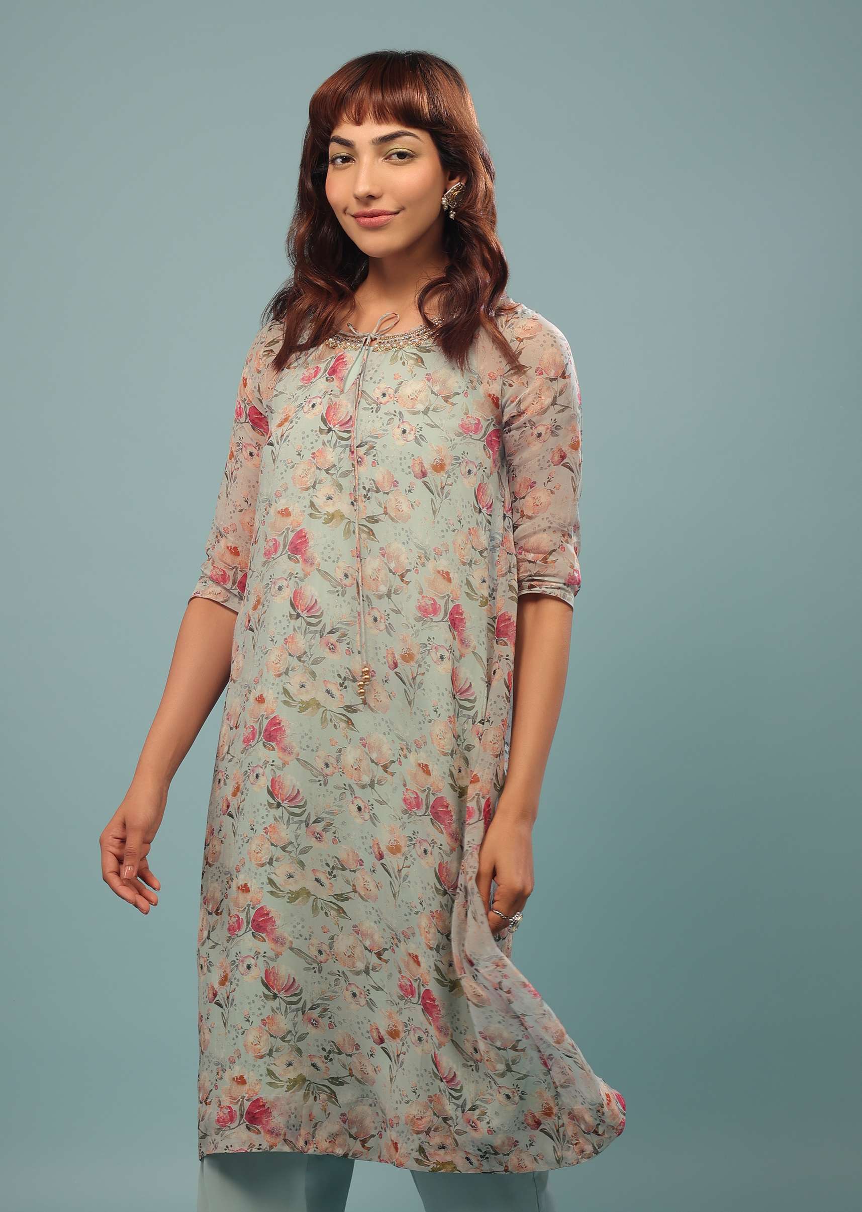 sky_gray_blue_pant-kurta_set_in_georgette-sg107702_5_4a8dac73-d1a7-4b00-a220-852b7899eade.jpg
