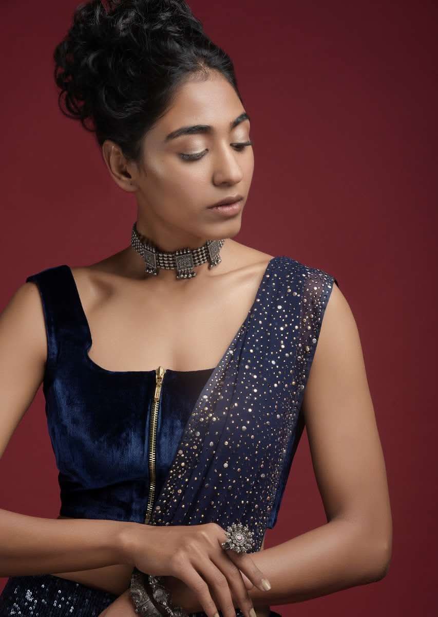 space_blue_blouse_in_velvet_with_front_zip_opening_online_-_kalki_fashion_-_sg19323_6__2_1b4da3a2-f459-45cf-a48f-2b33ab4e69bf.jpg