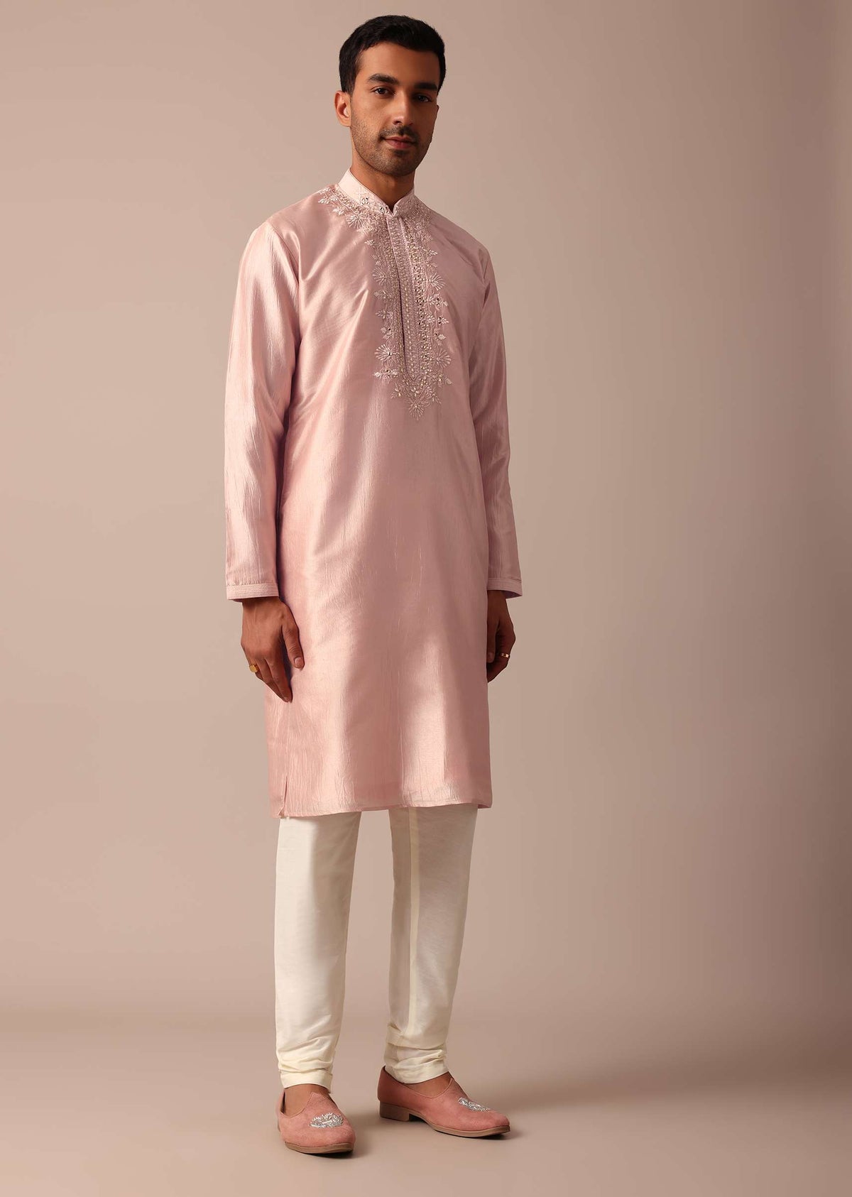 stunning_peach_silk_sherwani_for_men-sg106942_9_f1fbacc0-e305-41b3-bed1-0fef7d714ce8.jpg