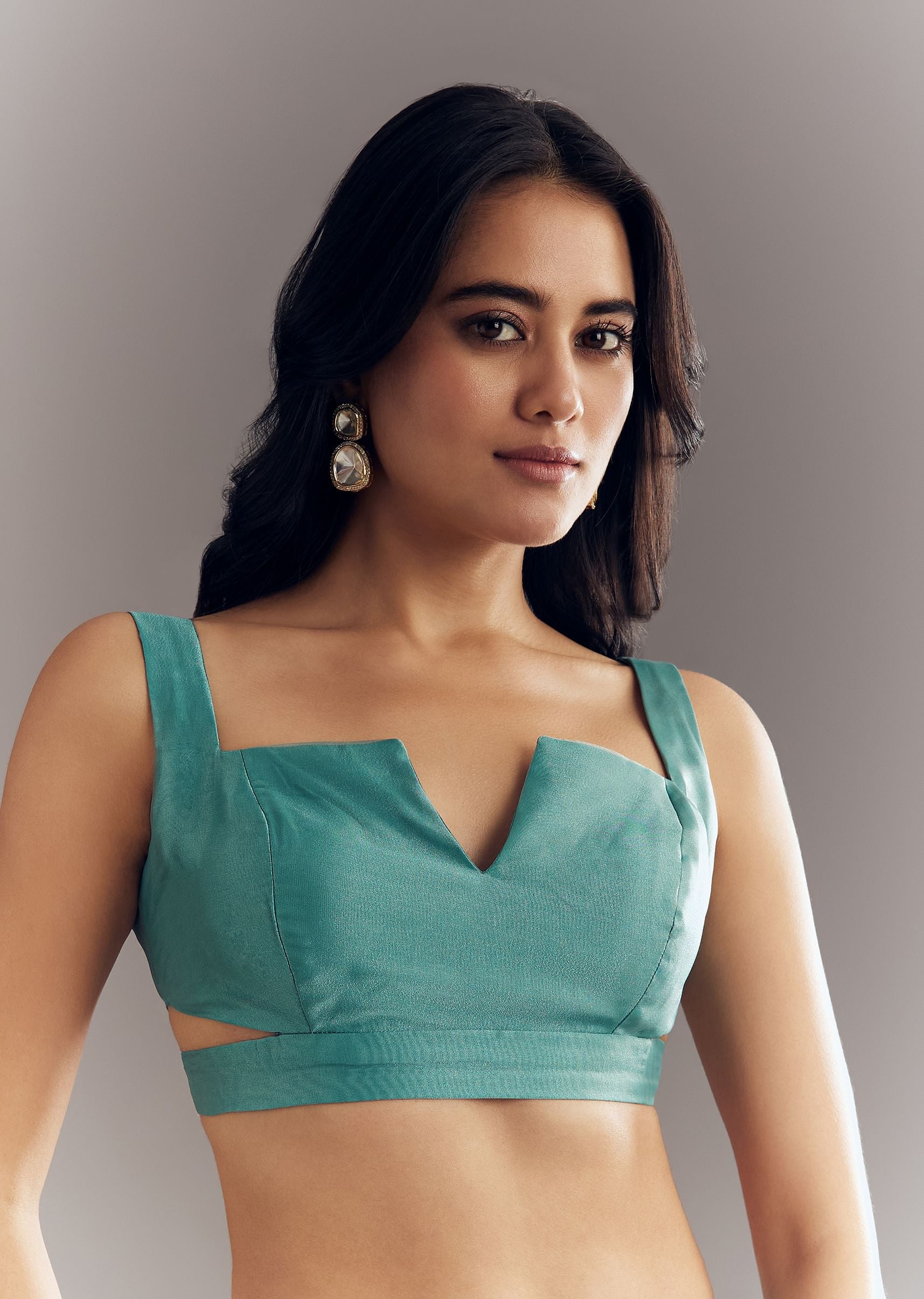 teal-blue-shaded-organza-saree-with-moti-stone-sequins-embroidery-and-cutwork-scallop-border-sg292893-7_ca26cea0-c7c3-49da-ae25-2b649fa061a2.jpg