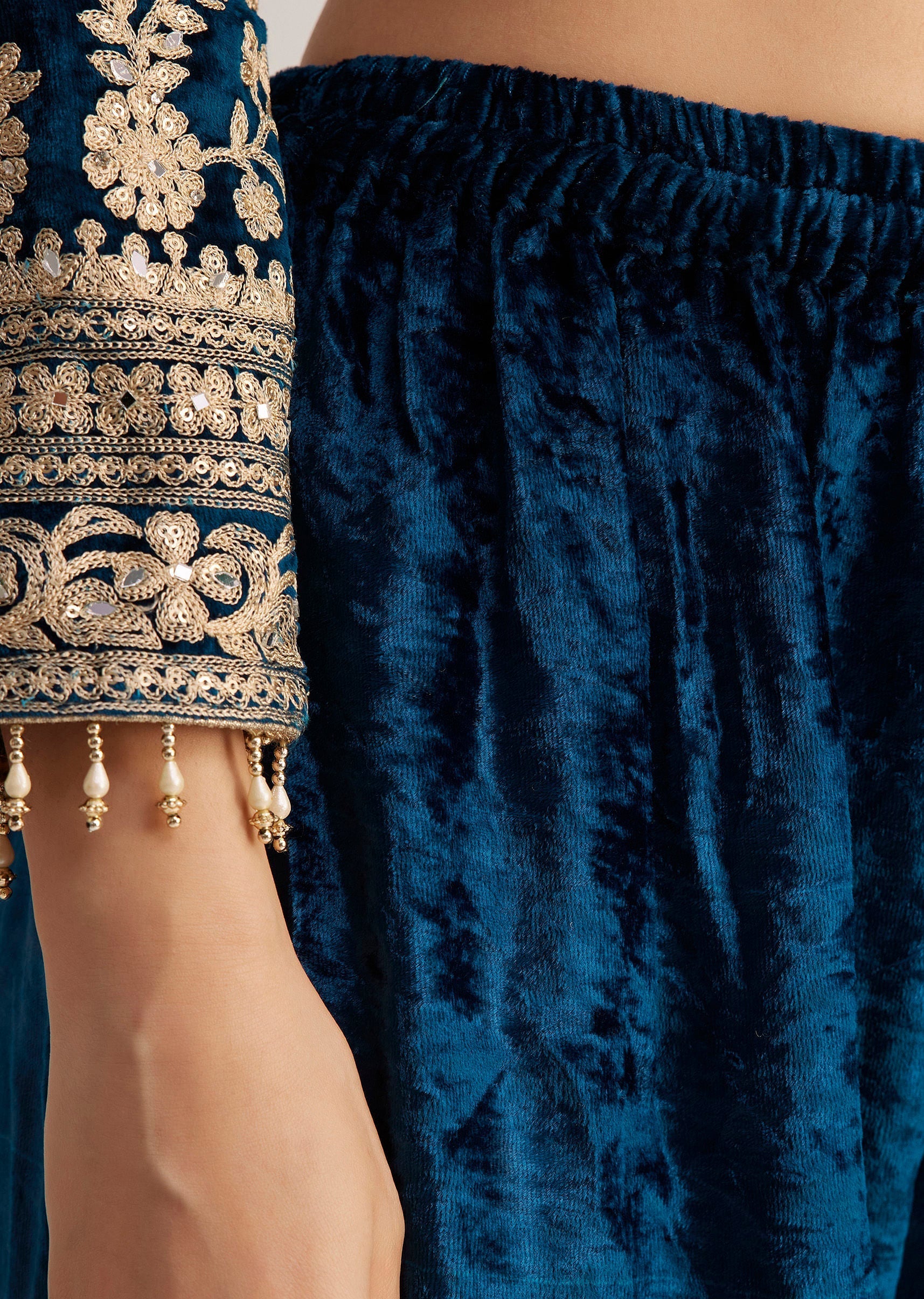 teal_velvet_embroidered_palazzo_suit-sg288659_2_06ba0ecb-7738-456d-ba35-21bcfab4d882.jpg
