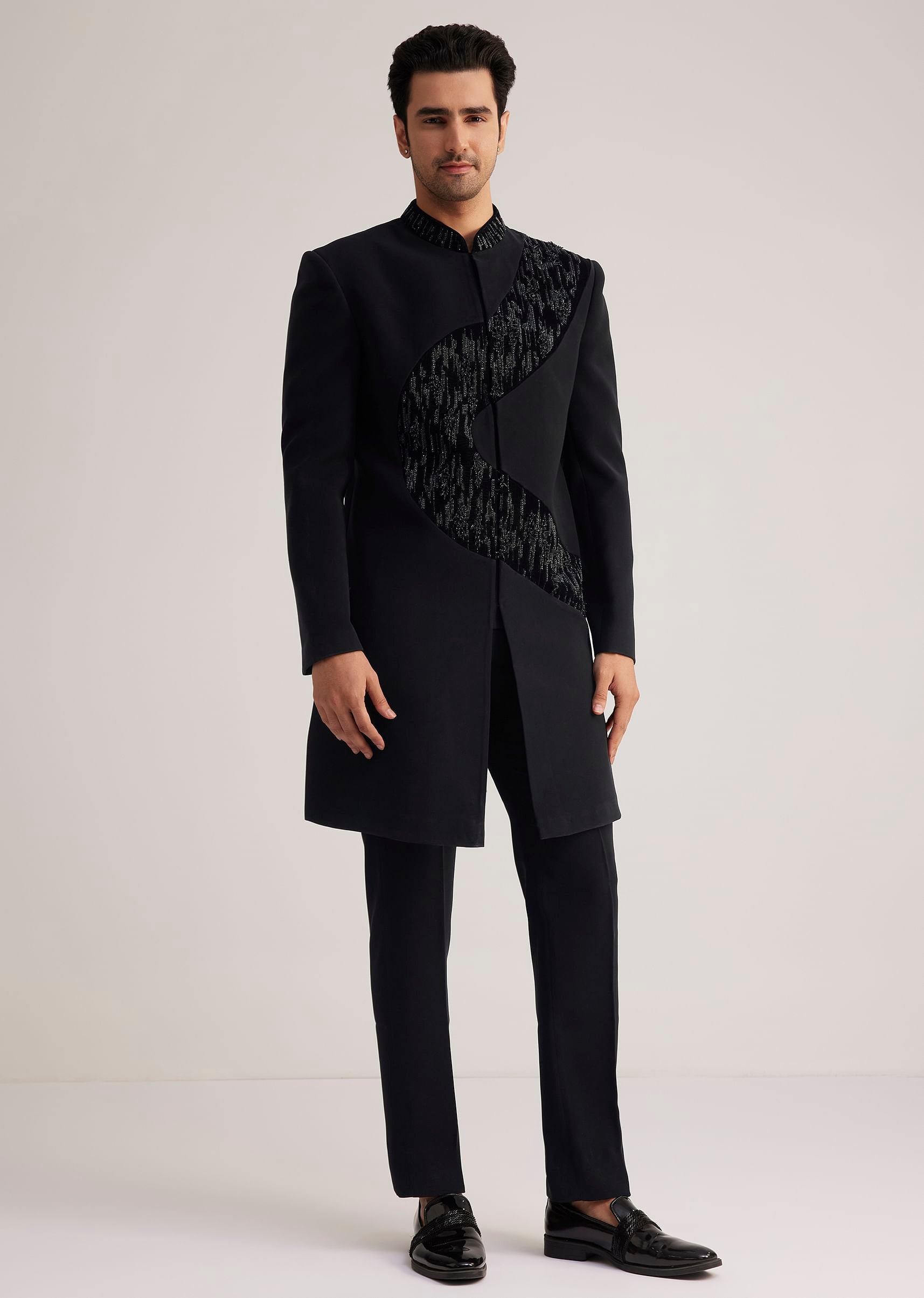 this_black_velvet_indowestern_is_a_modern_take_on_traditiona-sg249983_6_300c8f41-f148-4665-a87c-1bd4166ab6fe.jpg
