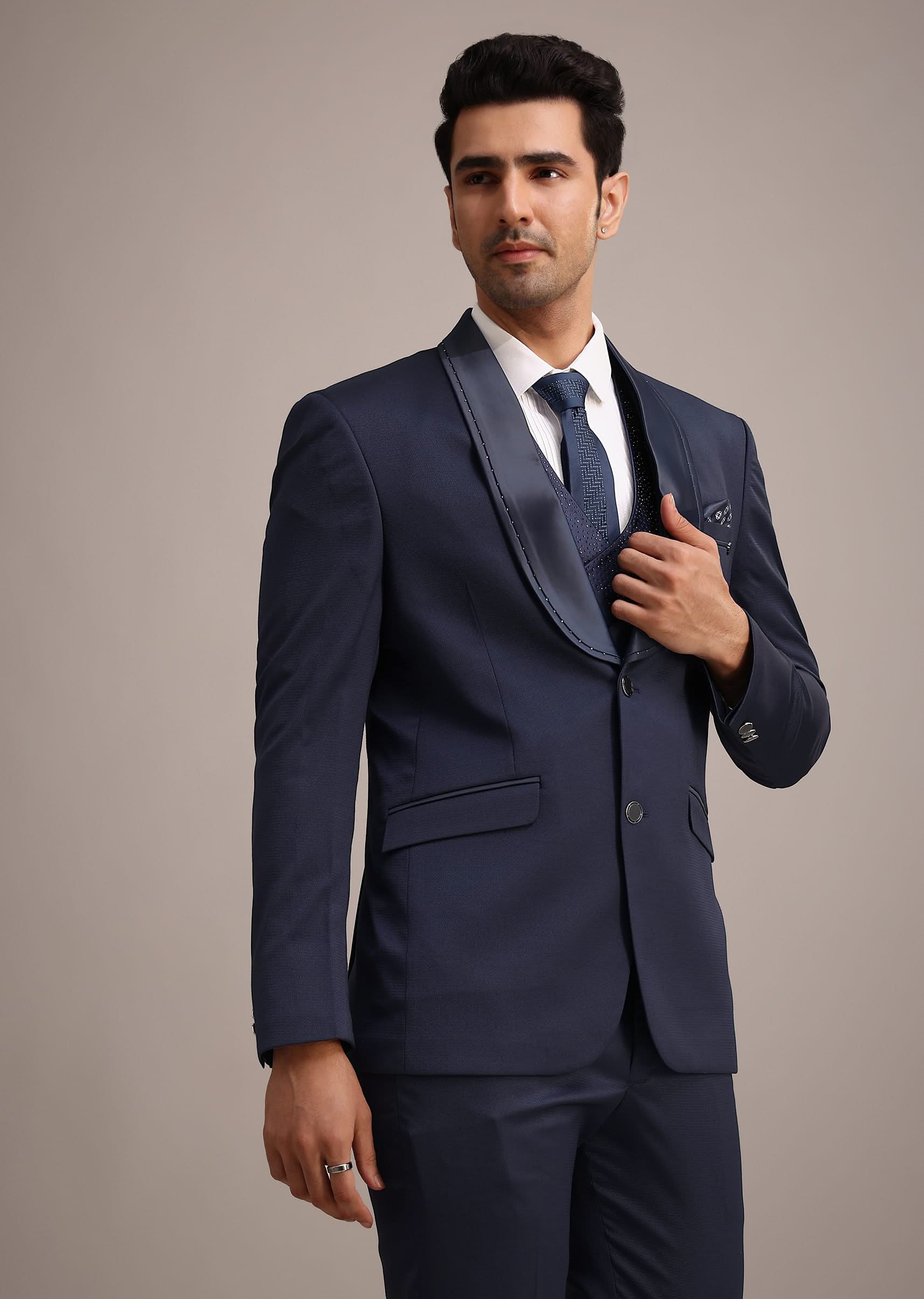 tuxedo_with_intricate_cut_w-sg201648_13_4b38233d-9ca0-42fe-b3ff-092fe1a93f0f.jpg