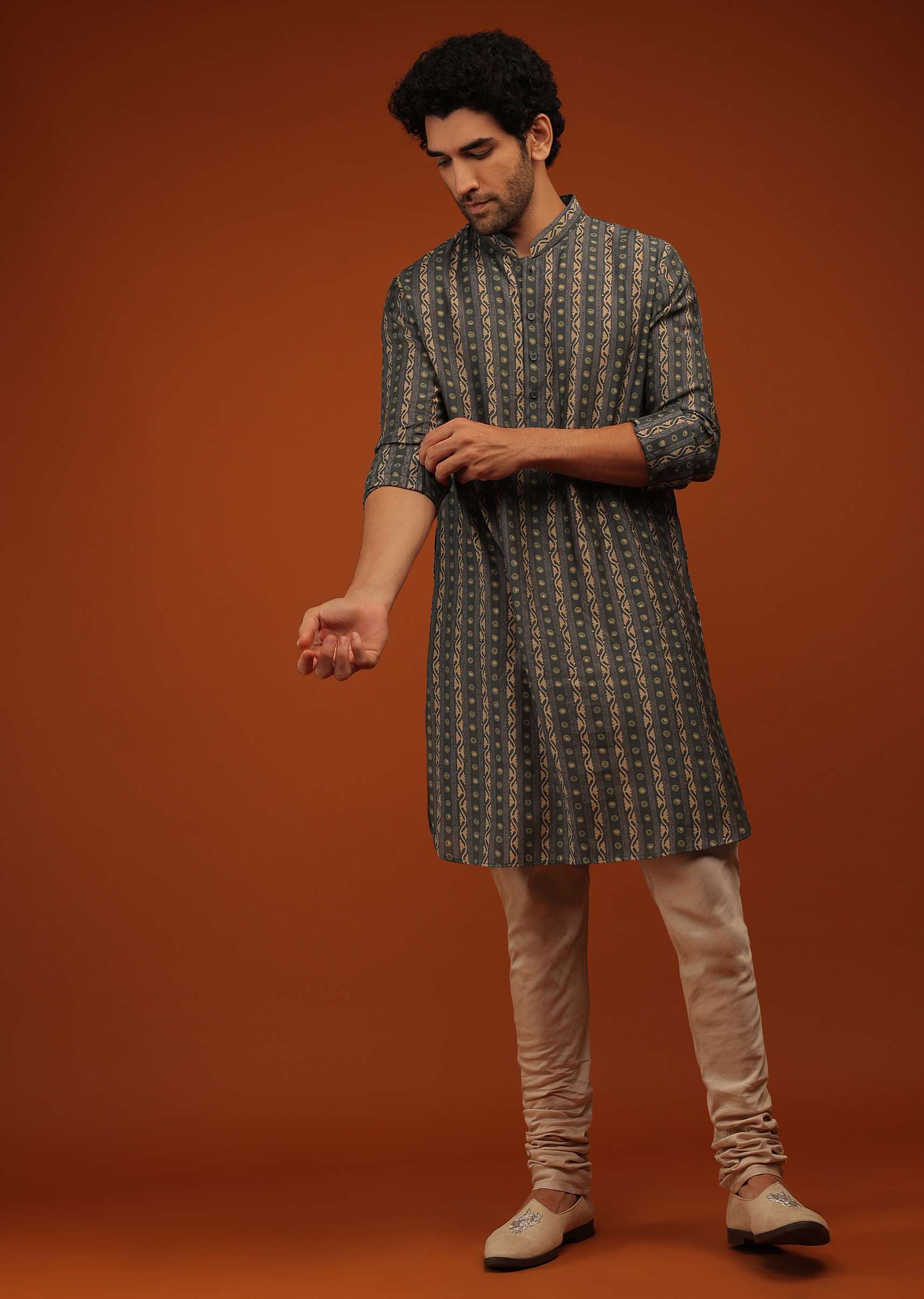 urban_chick_nehru_jacket-m150akbp20279y-sg103002_1_a2e5ffef-be22-4214-90ef-0b4c3cbaa7e4.jpg