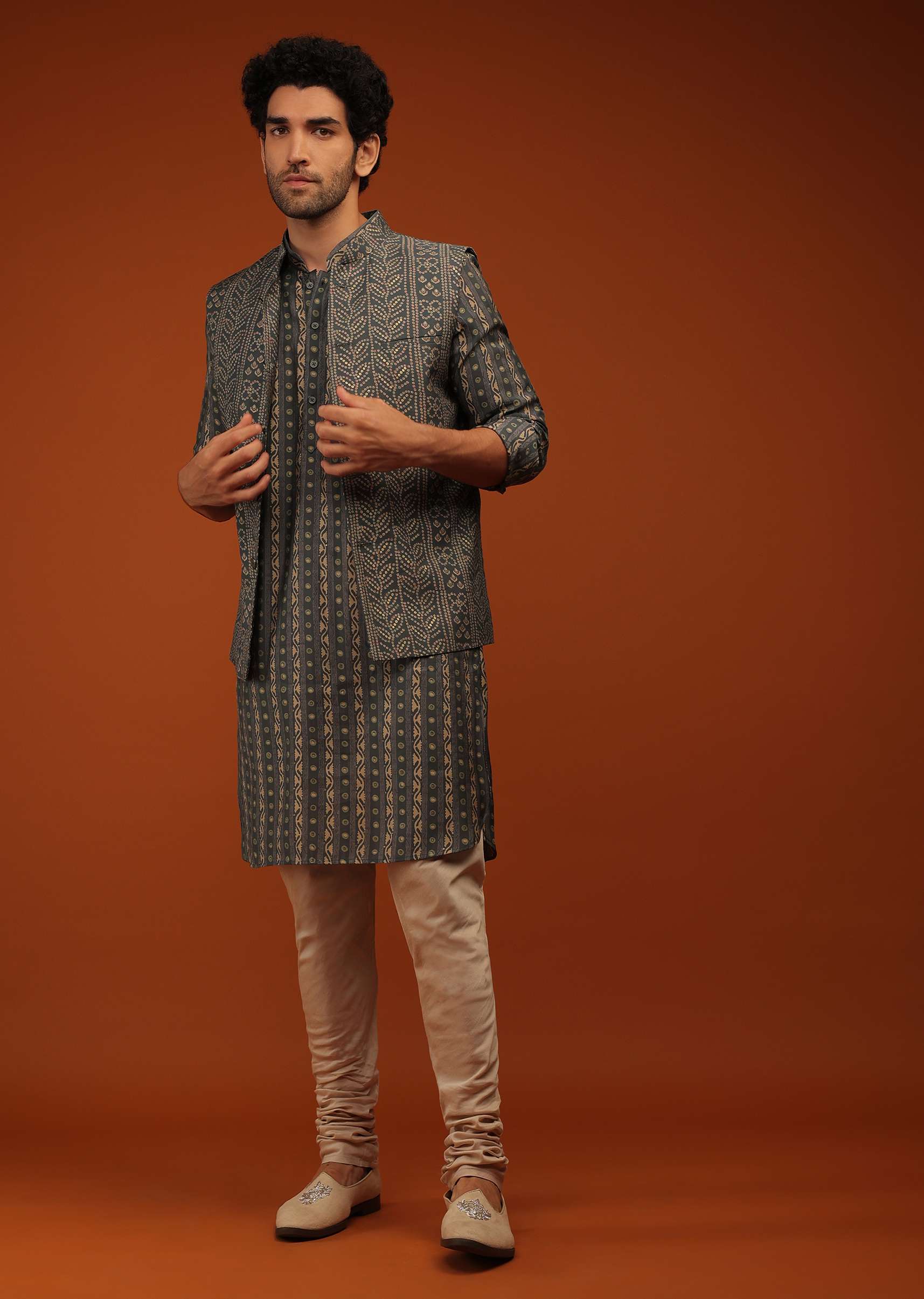 urban_chick_nehru_jacket-m150akbp20279y-sg103002_4_8564d1ec-2a50-4377-bbe0-d7c3f794bef6.jpg