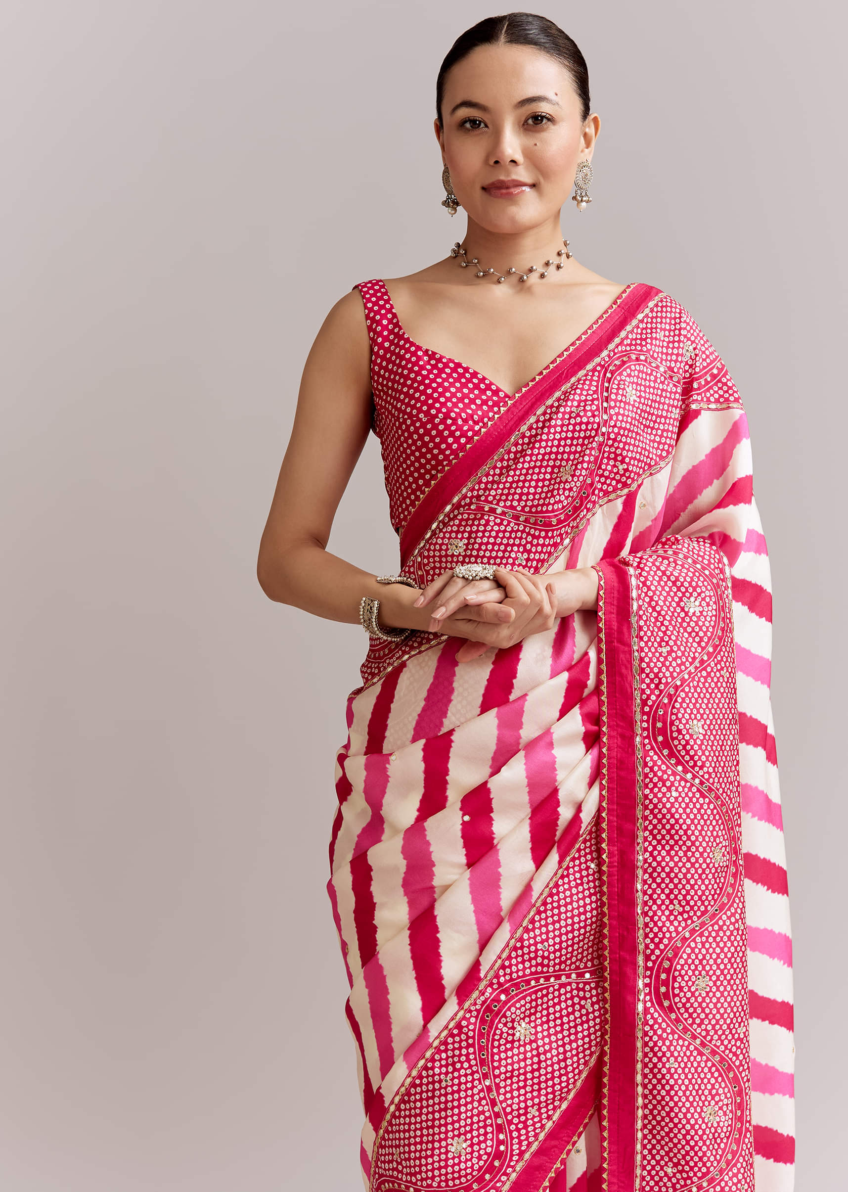 white-and-pink-silk-saree-with-lehariya-and-bandhani-print-sg351936-5.jpg