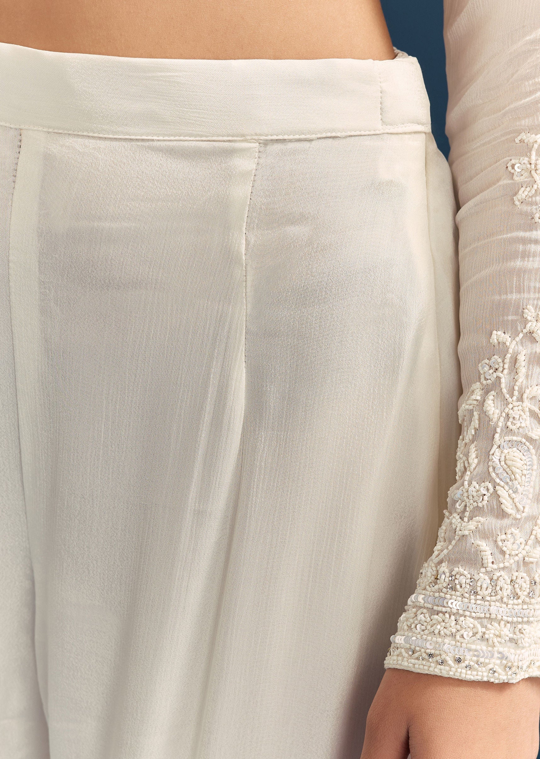 white-chinon-kurta-set-with-sequins-and-cut-dana-work-sg329100-7_cf25a0ac-d27a-4e4c-b97d-89837070d1cf.jpg