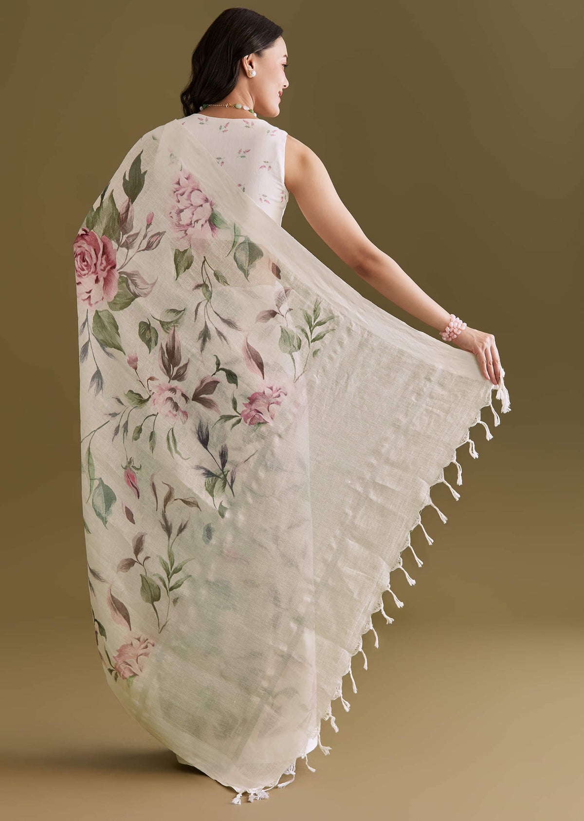 white-cotton-linen-saree-with-pink-rose-prints-sg291726-6_9db1e9c3-852e-4281-a469-cd485ef1345d.jpg