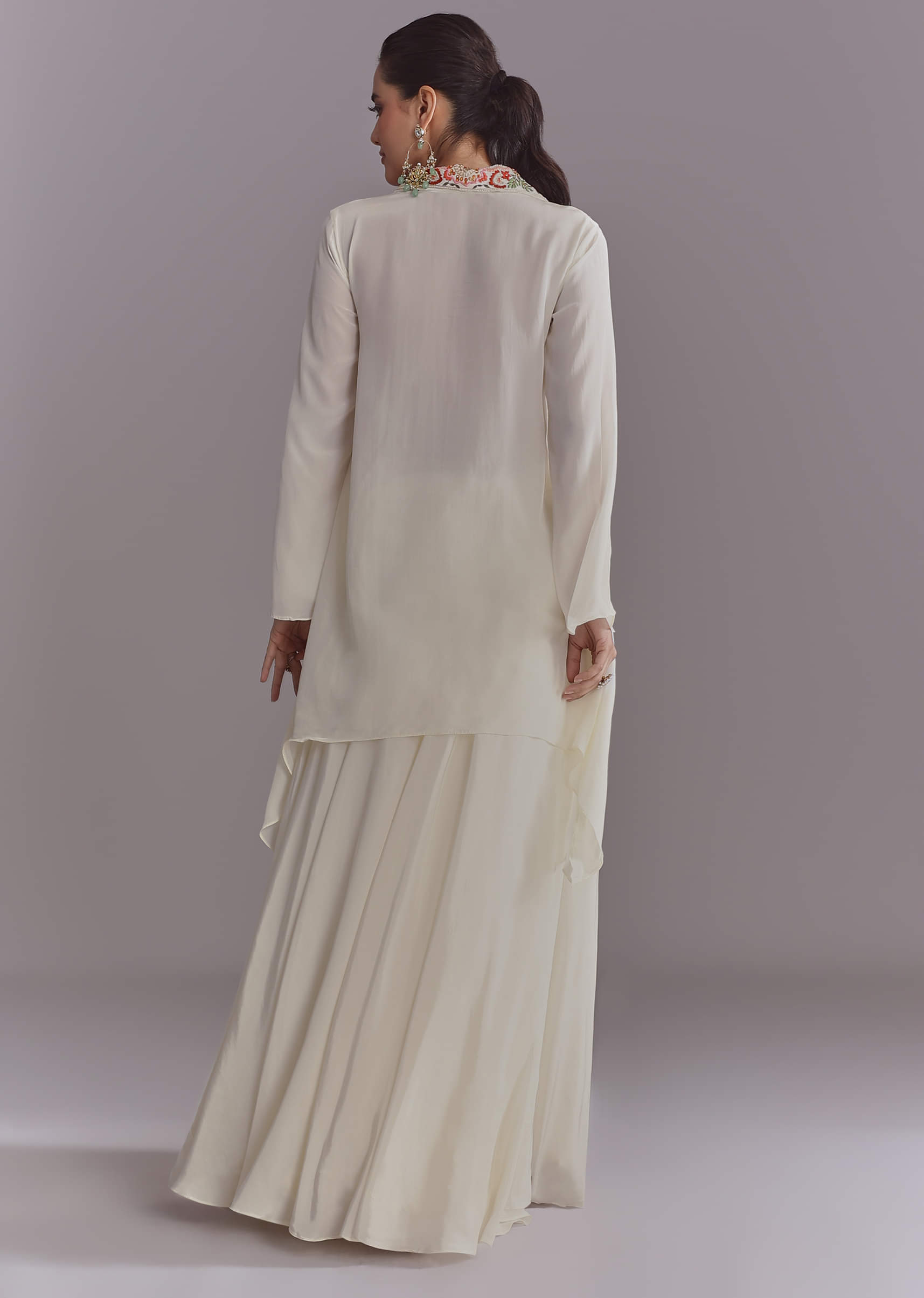 white-crepe-palazzo-suit-with-thread-and-resham-work-sg340511-5.jpg