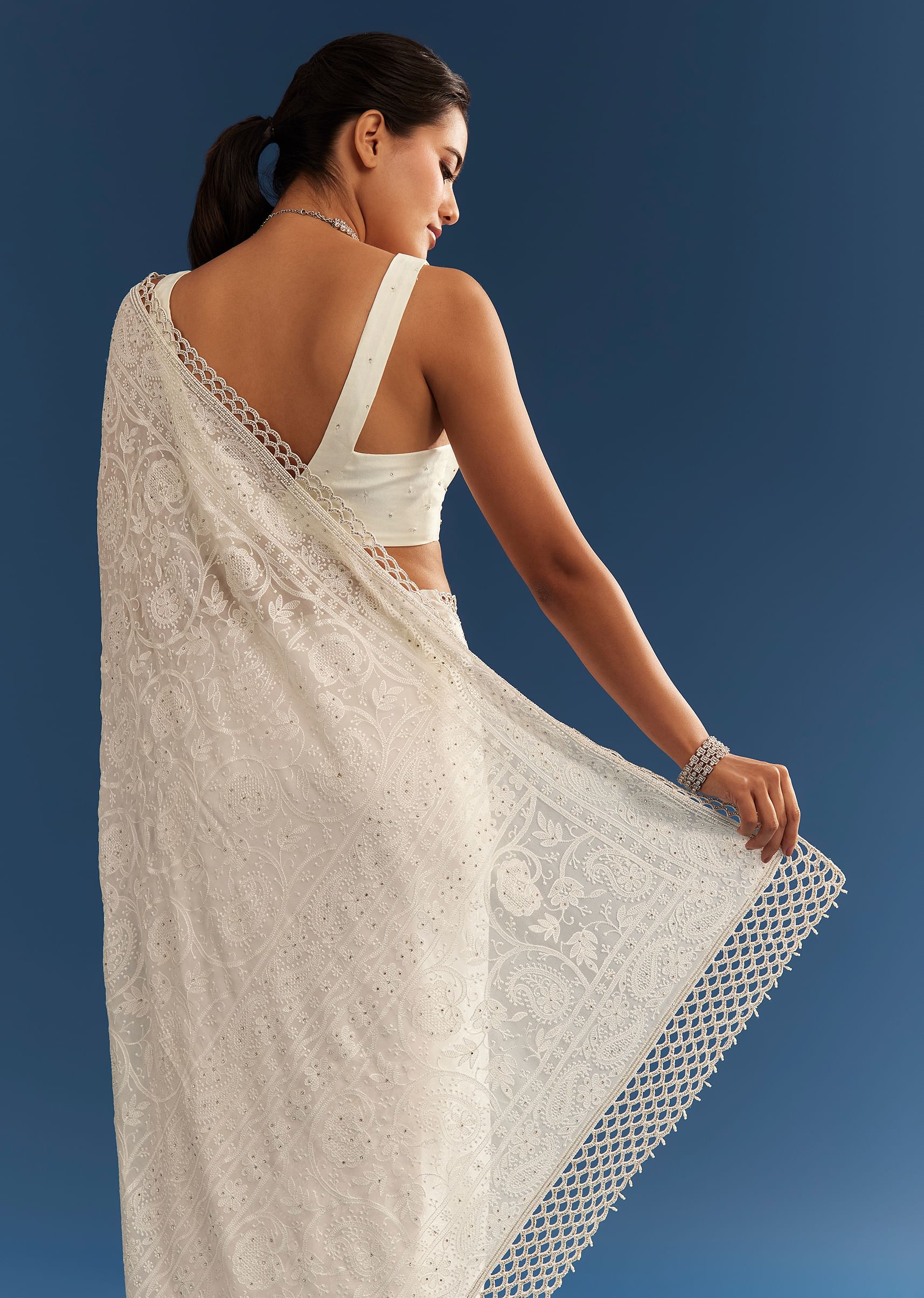 white-georgette-chikankari-embroidered-saree-sg284528-4_0159c710-e835-4056-b327-f9dad1a7bf91.jpg