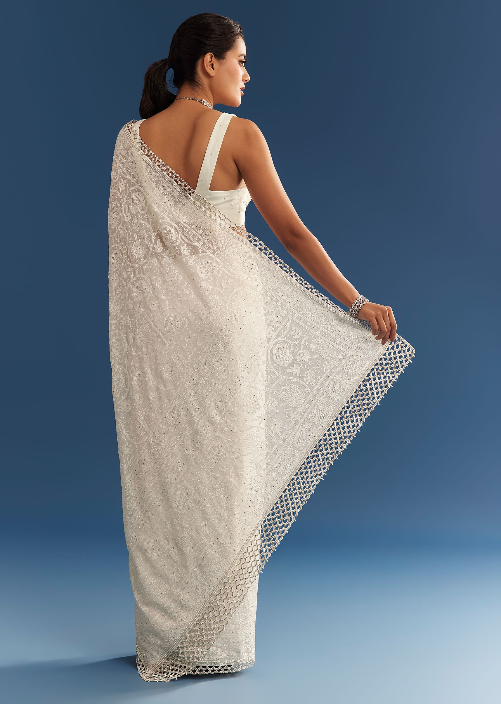 white-georgette-chikankari-embroidered-saree-sg284528-6_fcd17ce4-ff9f-4f20-a4f1-4c421e9defd5.jpg