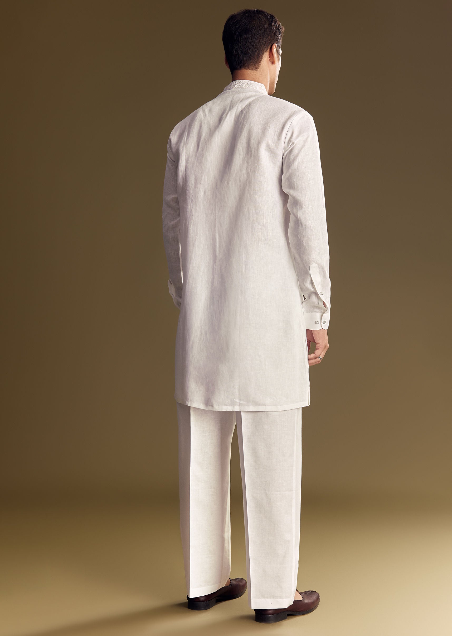 white-linen-kurta-set-with-thread-embroidery-sg321708-5_c59b7729-067c-4826-9435-a892acef853d.jpg