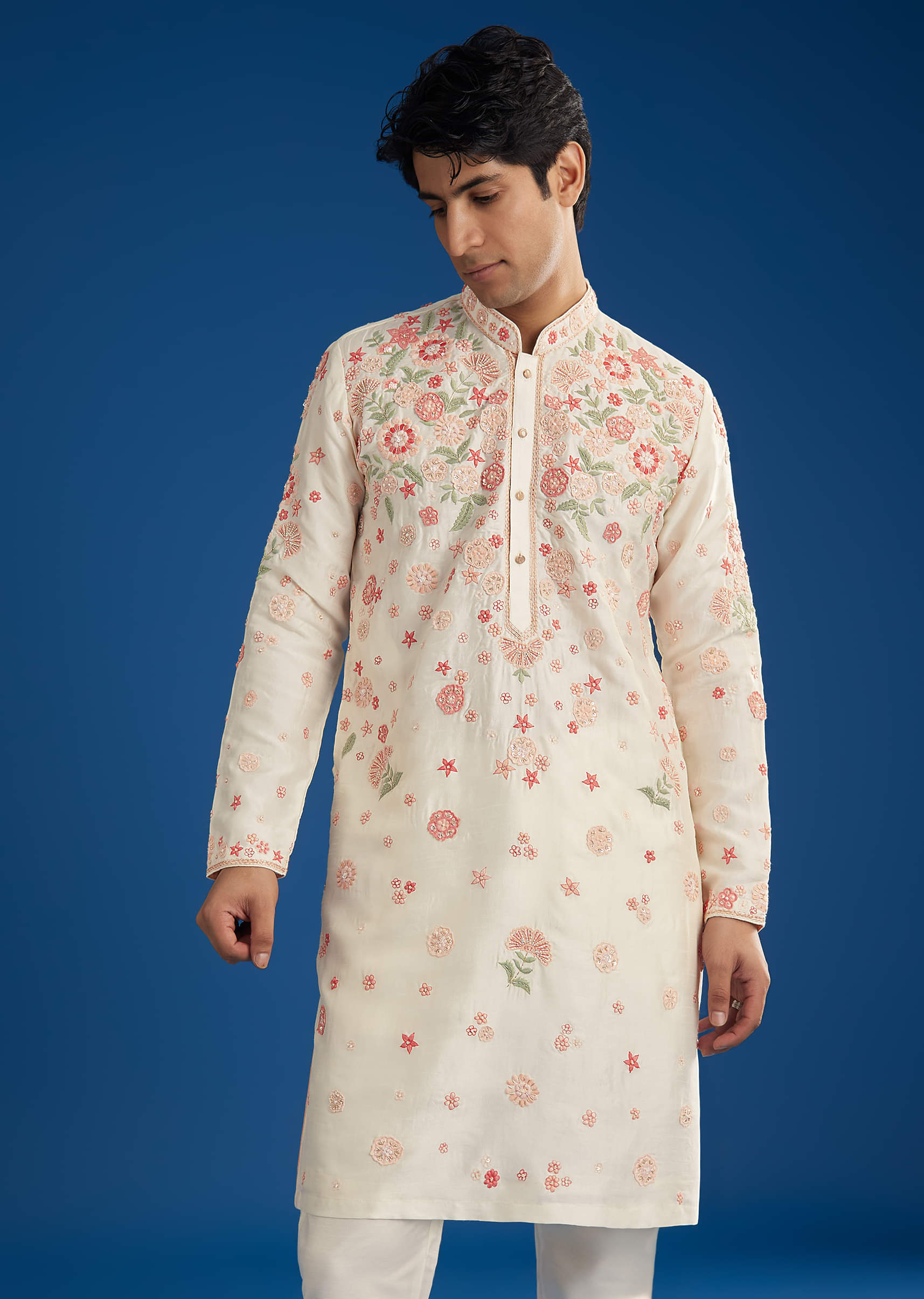 white-rawsilk-kurta-set-with-floral-resham-embroidery-sg323632-1_33a028b7-a7d6-484a-af00-82927ed32d43.jpg