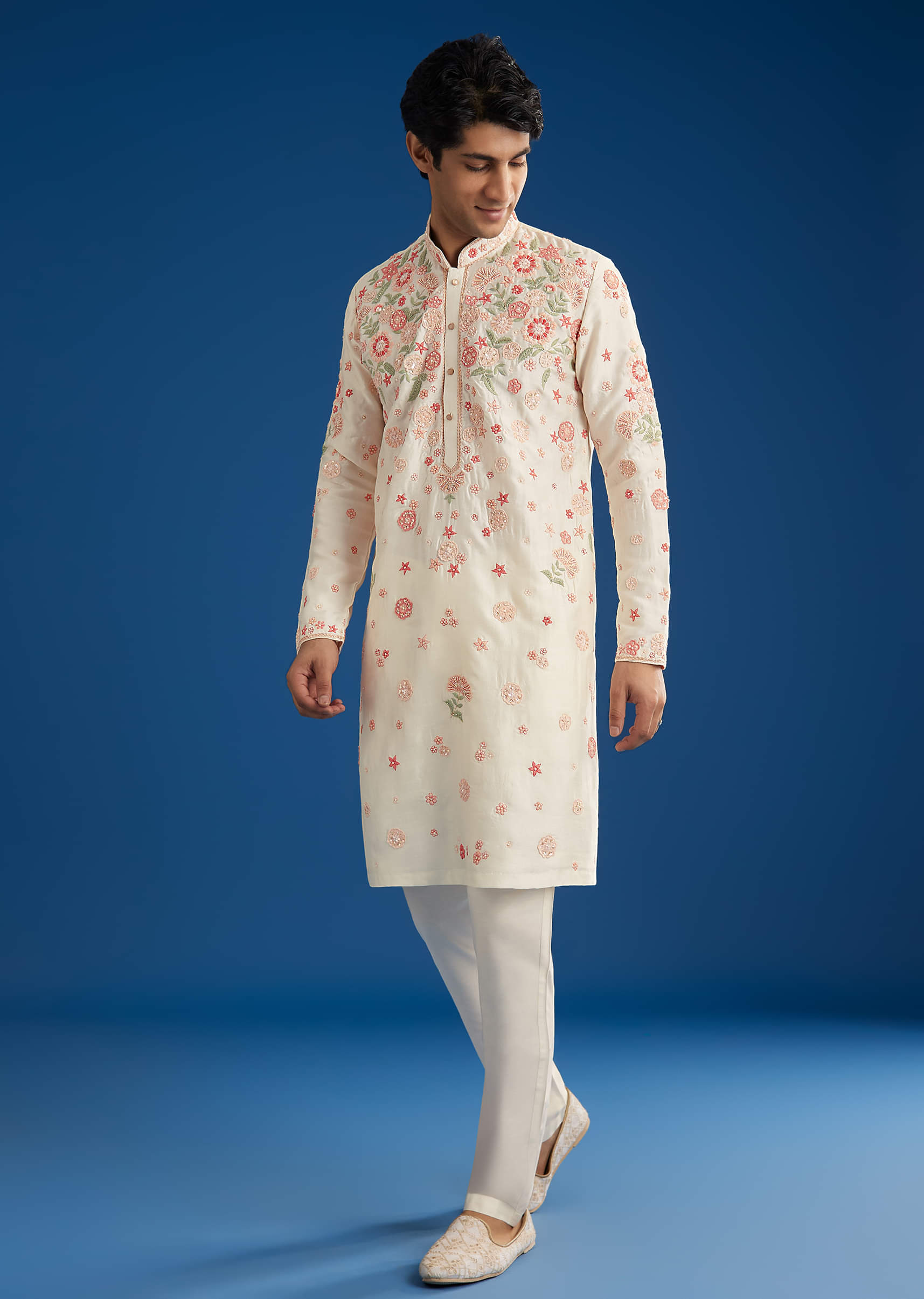 white-rawsilk-kurta-set-with-floral-resham-embroidery-sg323632-2_0fa2bc40-a294-4f76-837d-4e5ca24458ee.jpg