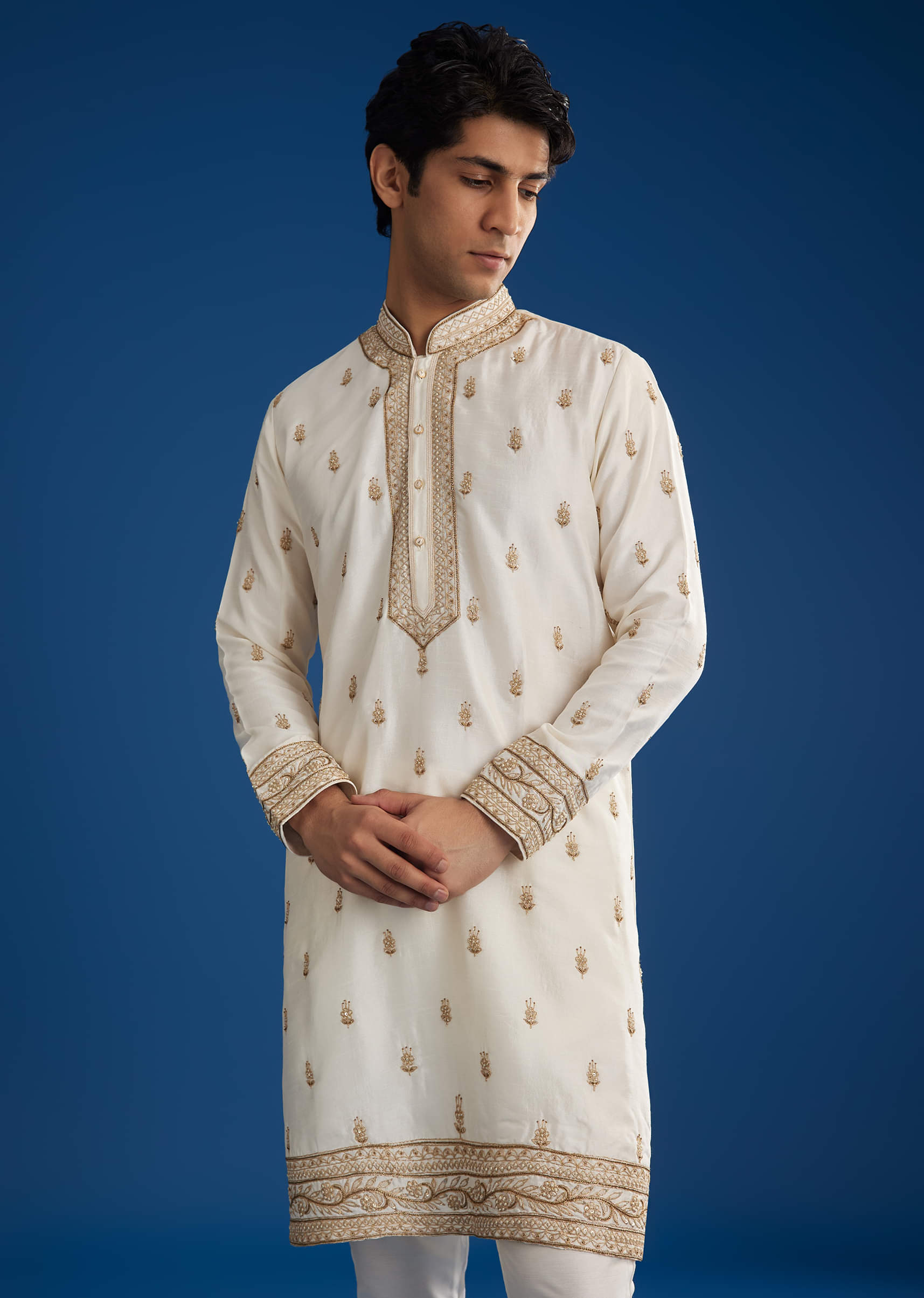 white-rawsilk-kurta-set-with-zari-sequins-and-cut-dana-sg323648-1_3712a656-f002-4cbd-88af-6263e5d3a694.jpg