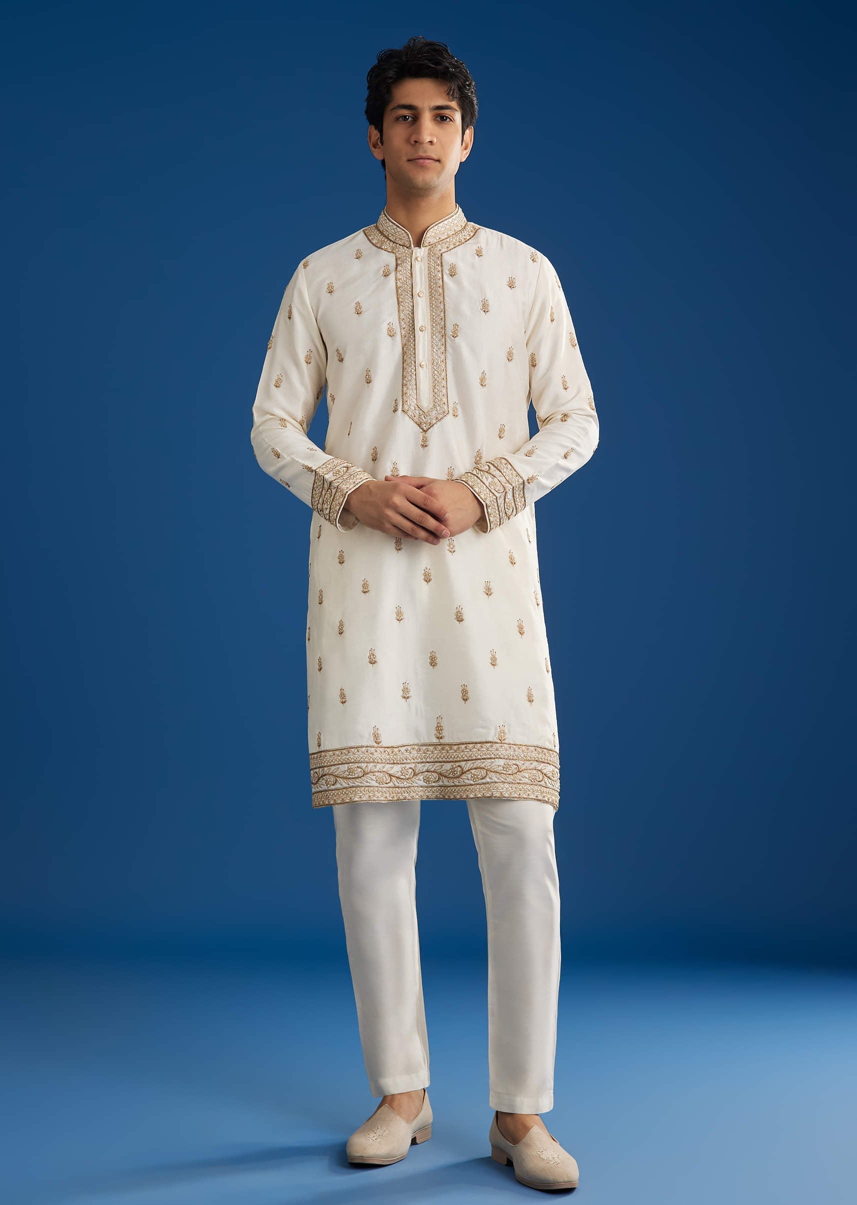 white-rawsilk-kurta-set-with-zari-sequins-and-cut-dana-sg323648-4_f8423b3d-bd4e-4707-9bc6-a0f1eed21ceb.jpg
