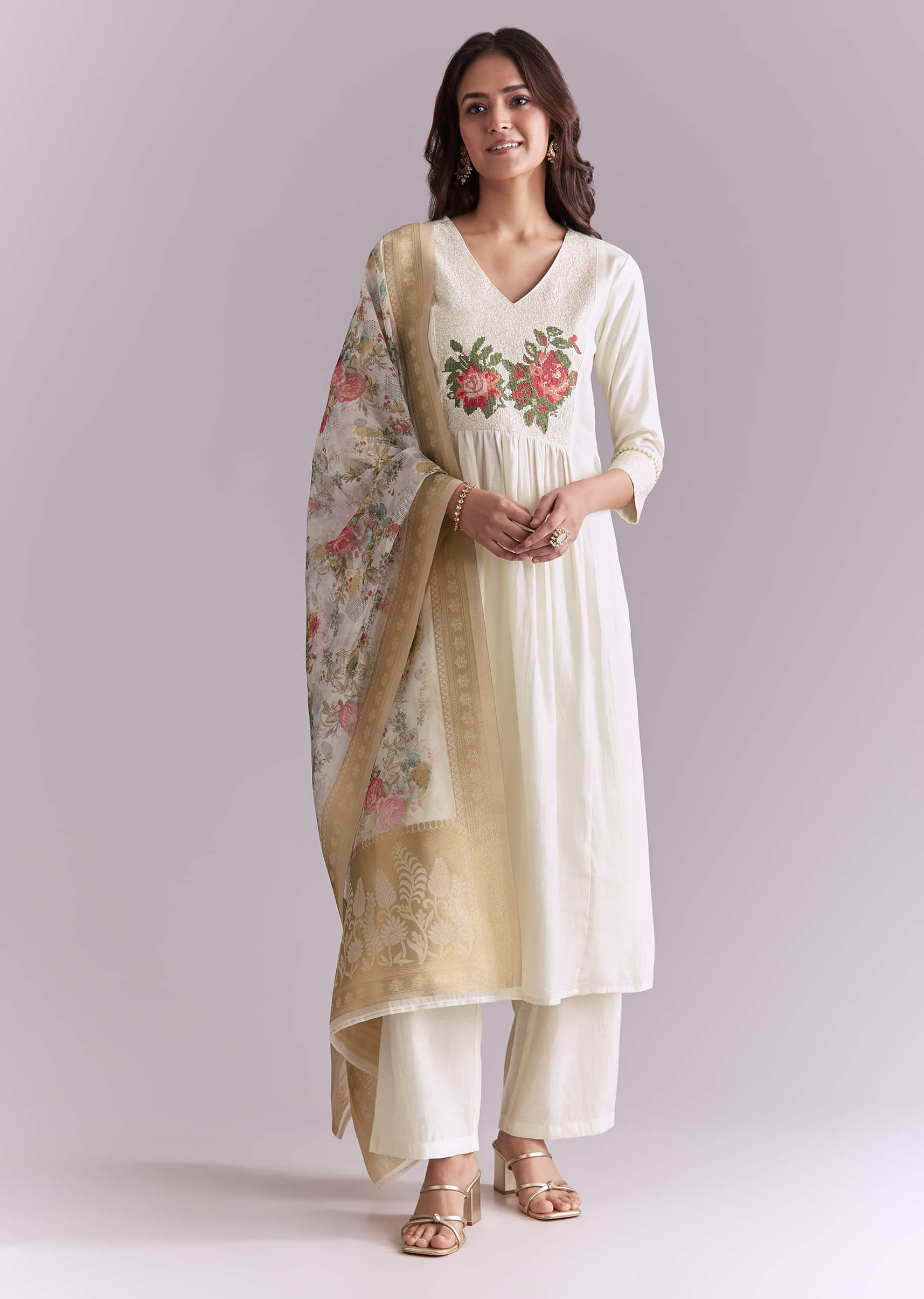 white-silk-anarkali-suit-with-rose-motif-and-thread-work-sg348378-3.jpg