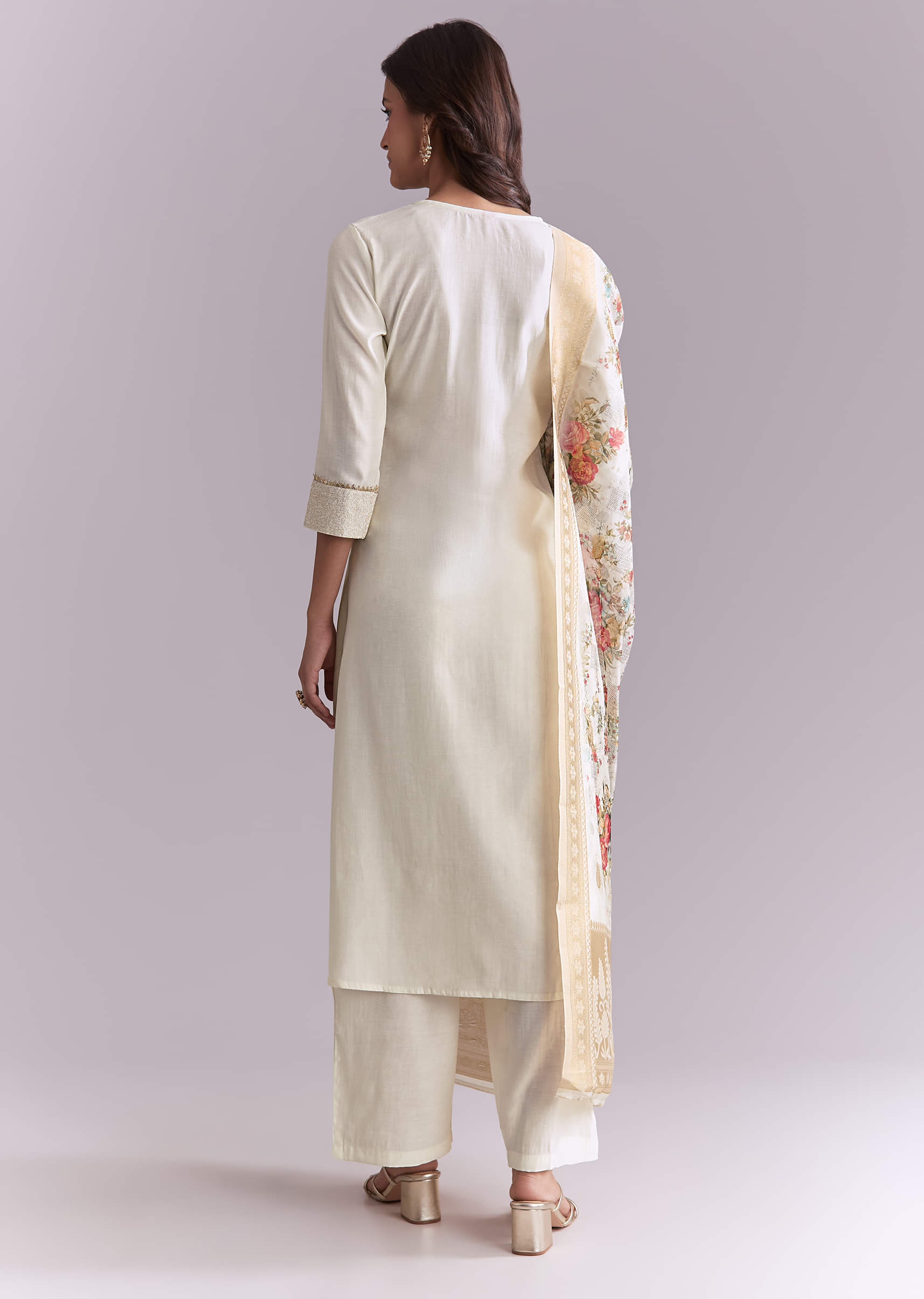 white-silk-anarkali-suit-with-rose-motif-and-thread-work-sg348378-5.jpg