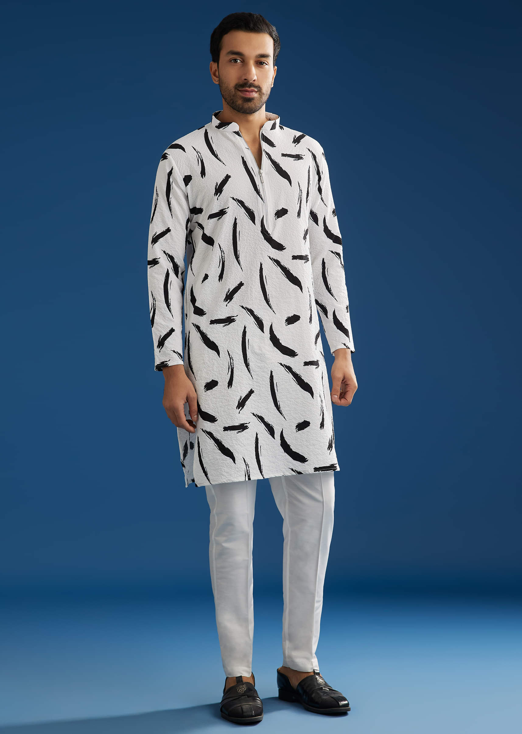 white-silk-kurta-set-with-abstract-prints-sg309177-1_0884943c-648b-489d-b437-28f384da9357.jpg