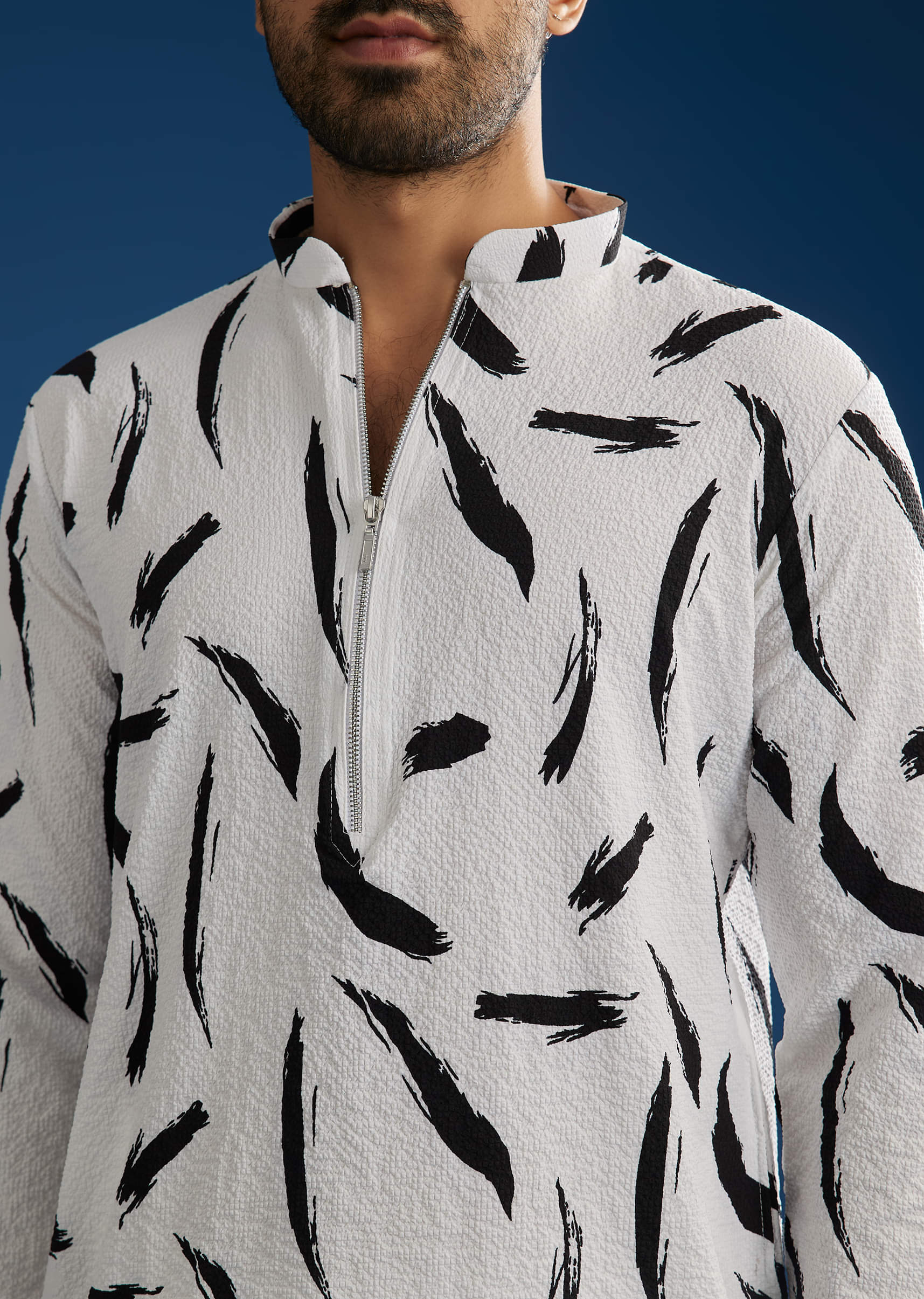 white-silk-kurta-set-with-abstract-prints-sg309177-2_1fa4c8c9-1c53-42b2-943f-6b9e81cf40e8.jpg