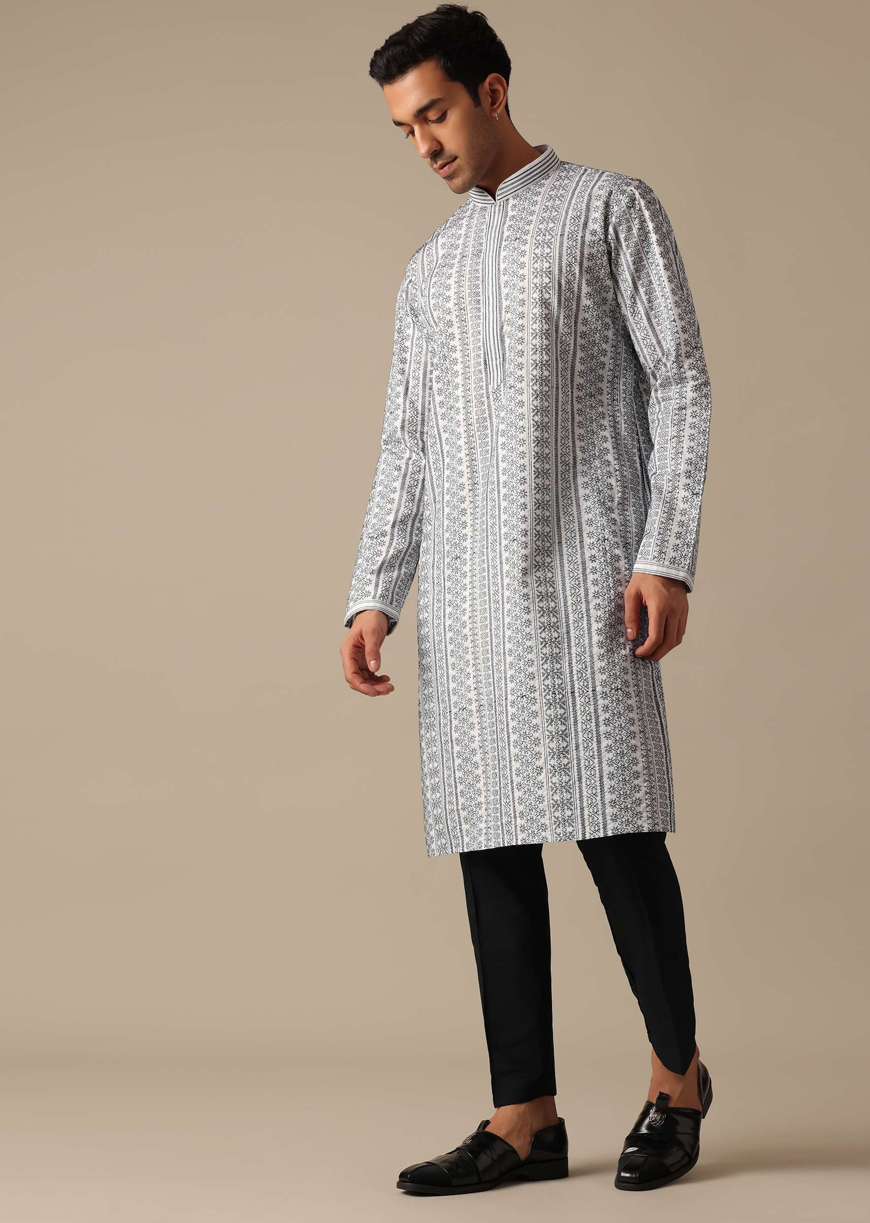 white_cotton_silk_kurta_set_with_dupatta-sg186886_8_29e40fa7-83c0-4b14-a33f-4d8ba13e04a3.jpg