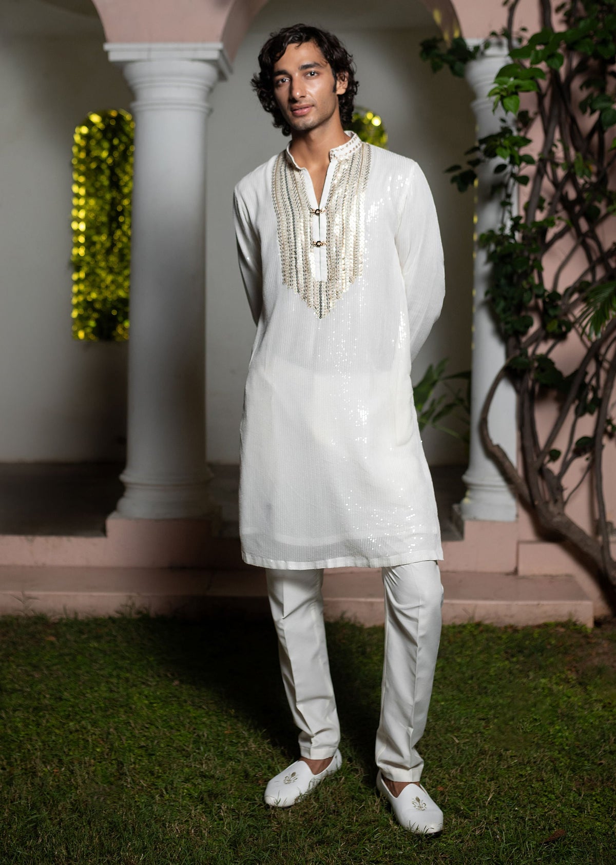 white_gold_sequin_kurta_with_loose-sg233668_10_2e8aada7-2daa-40f1-aab1-1060b1f8d257.jpg