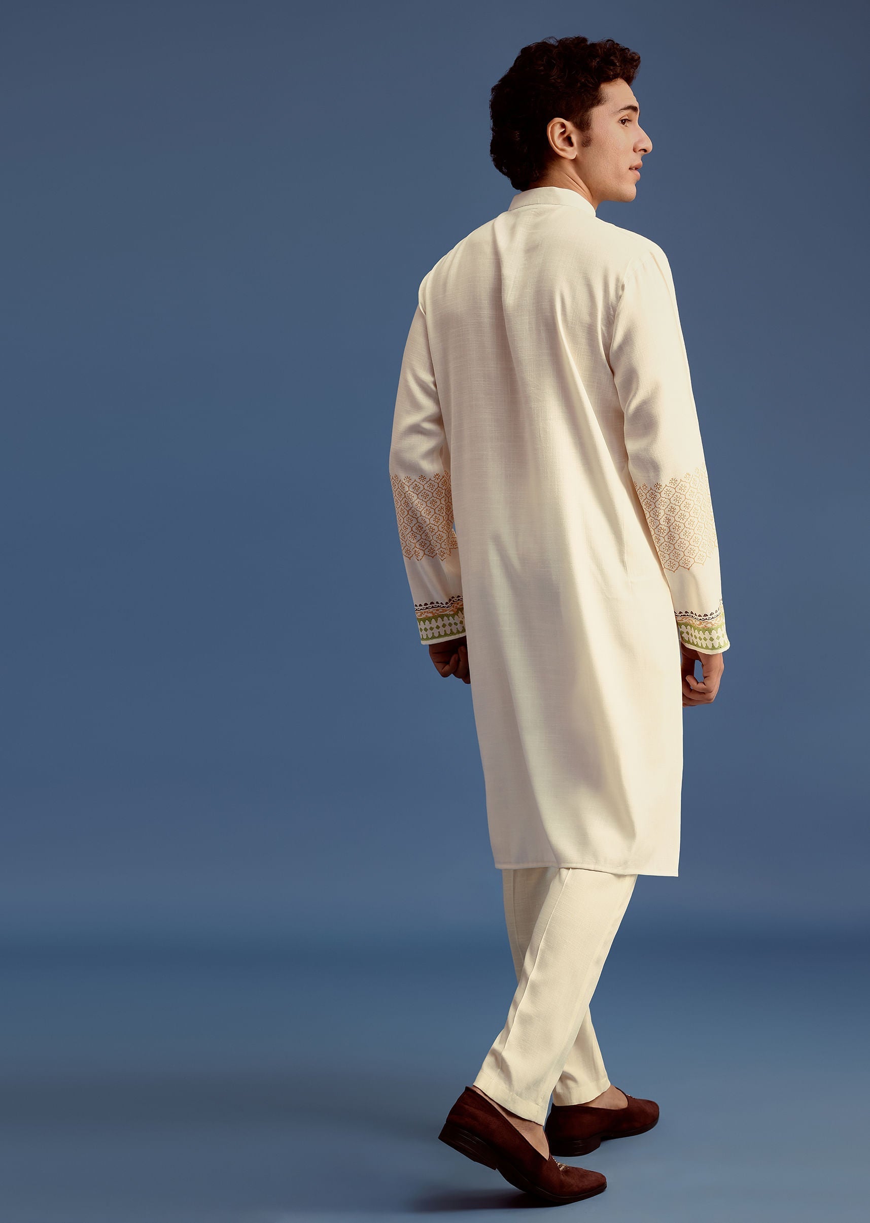 white_hand_block_printed_kurta_set_with_zari_embroidery-sg236974_3_05bb07b1-aea4-4951-8d88-e2c419d379cd.jpg