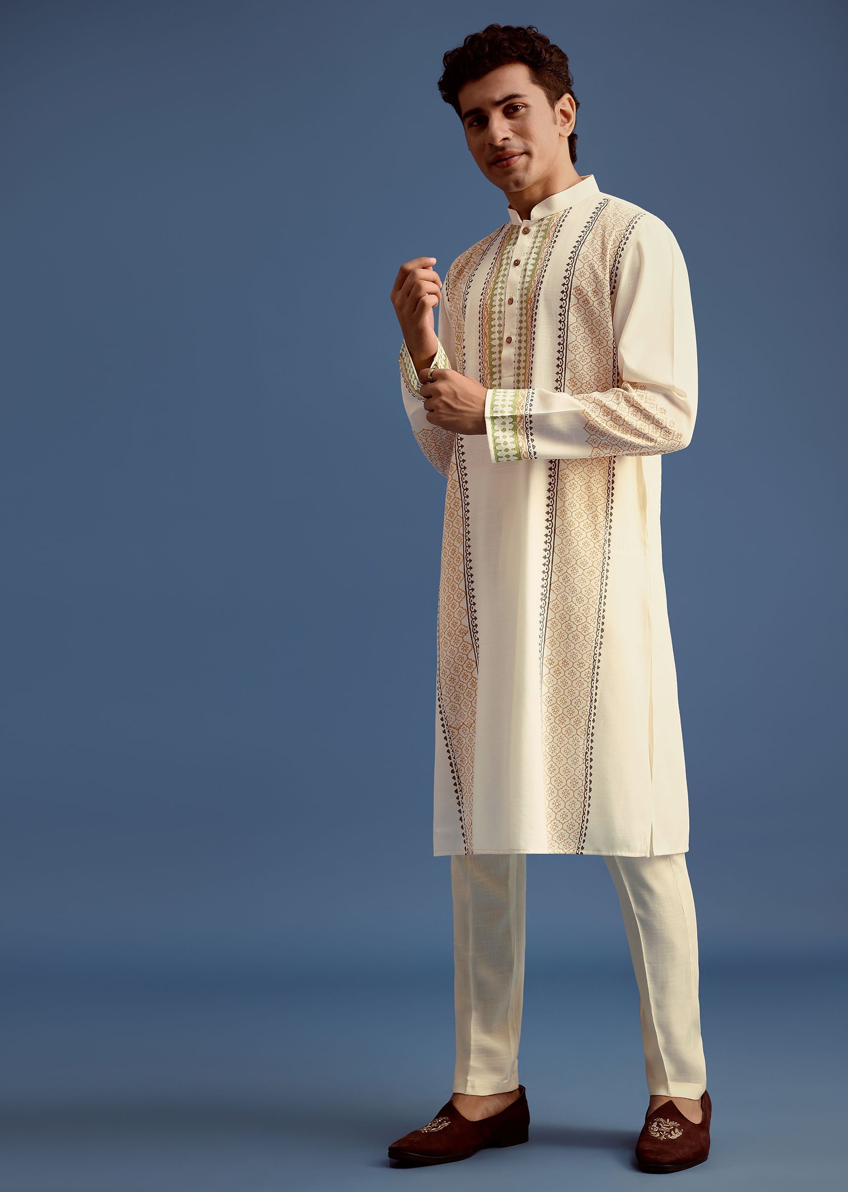 white_hand_block_printed_kurta_set_with_zari_embroidery-sg236974_7_6c27d140-b7fd-4864-aba3-ffda37218b5e.jpg