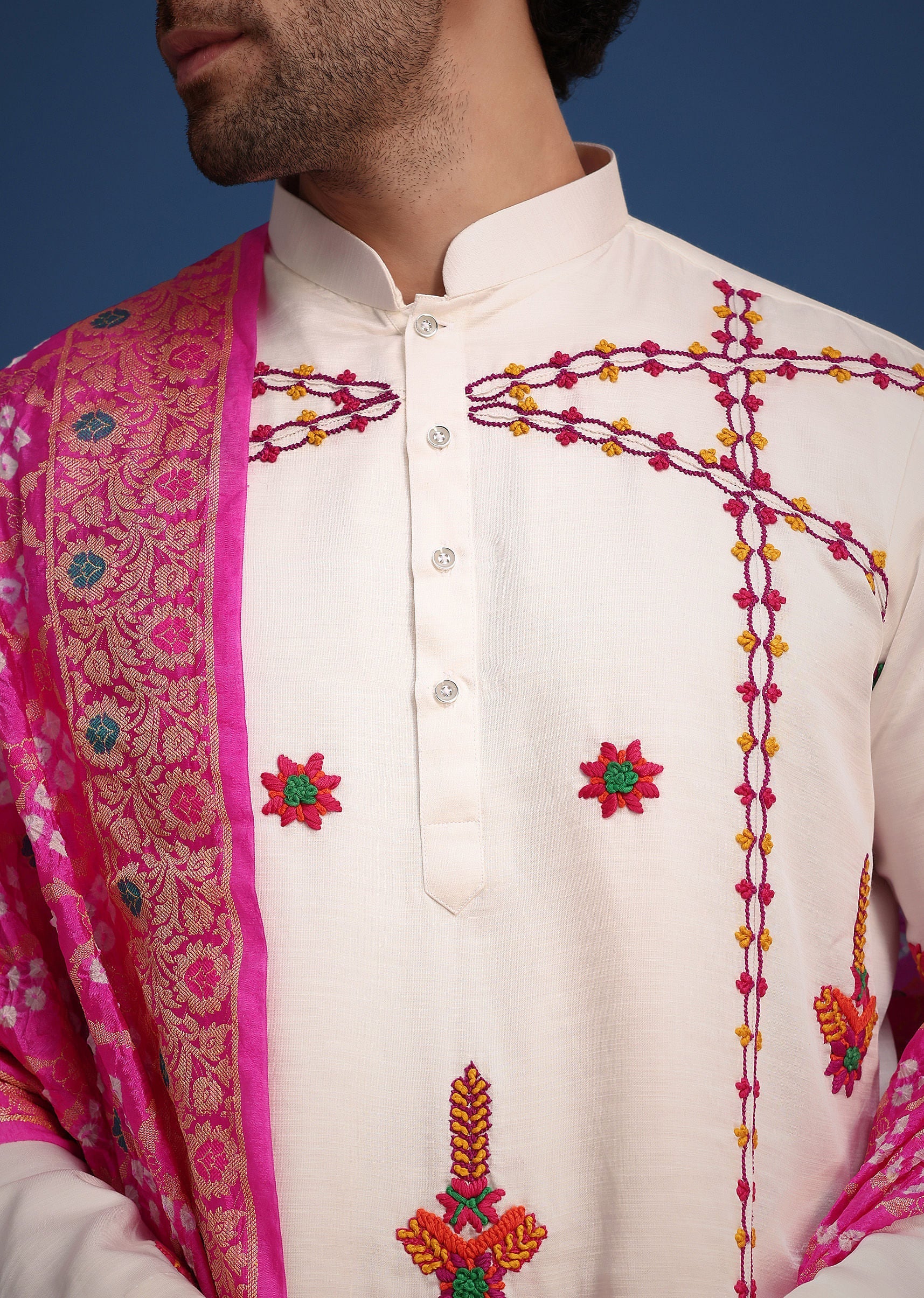 white_kurta_pant_set_with_rani_pink_dupatta-sg246320_4_85453a3b-1821-41d5-a1d4-f077a5998019.jpg