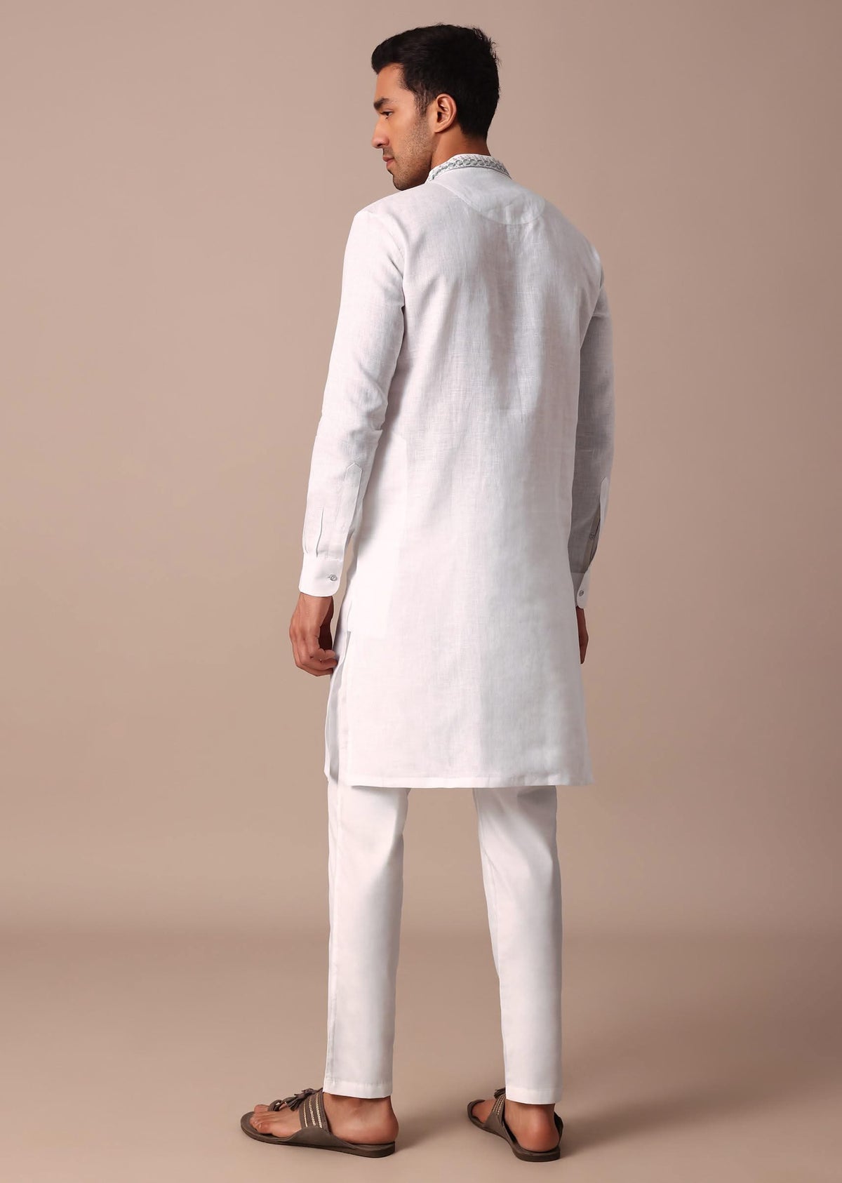 white_linen_kurta_with_thread_detail_yoke-sg214952_3_b4d47d07-a2ea-4f40-bb95-8745c980e645.jpg